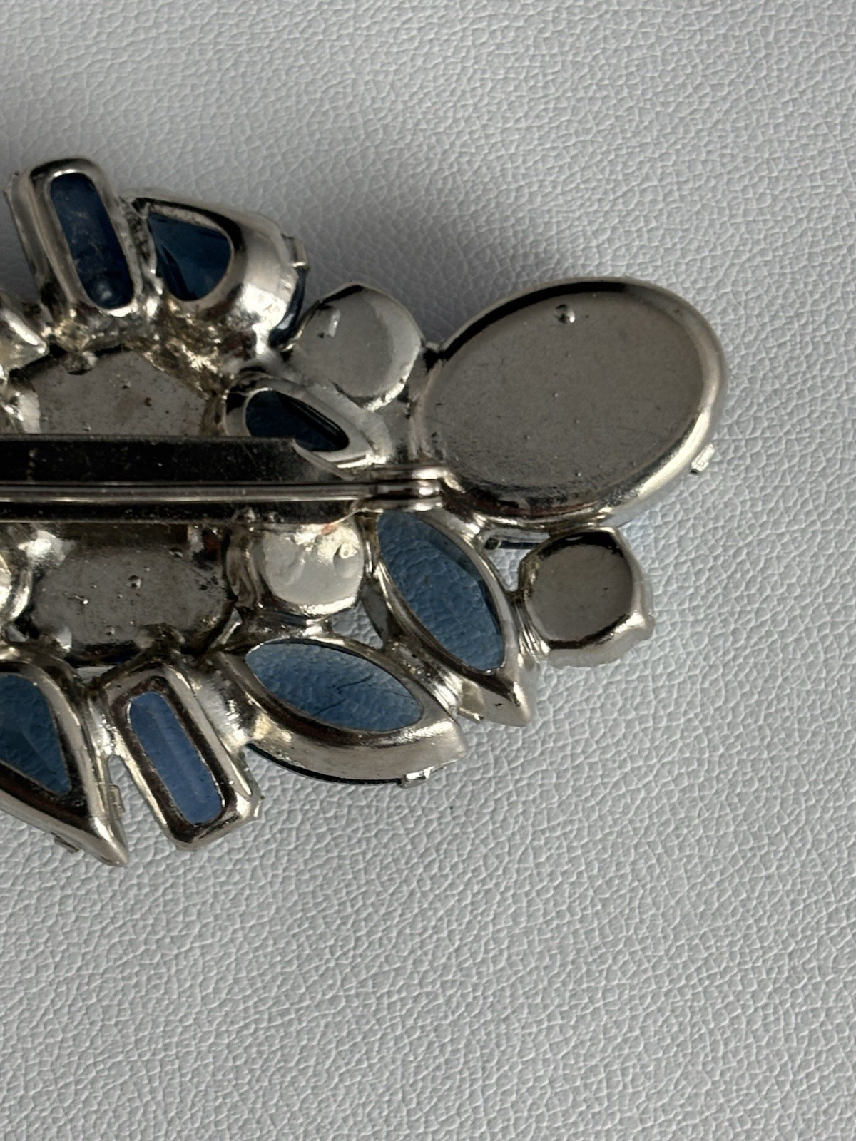 Vintage Violet Purple & Blue Rhinestone Brooch Julianna Style