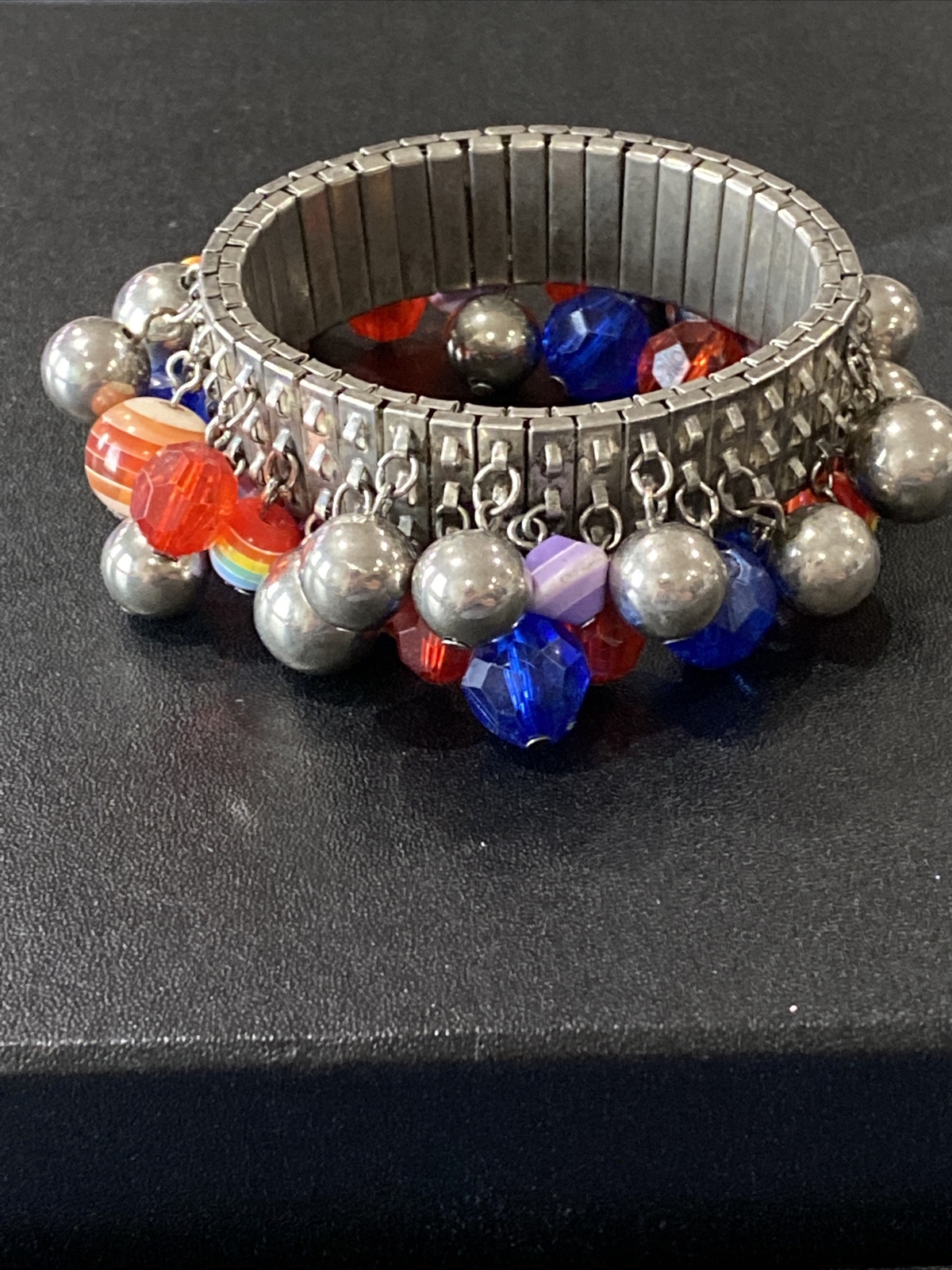 vintage stretch braceket beaded estate jewelry