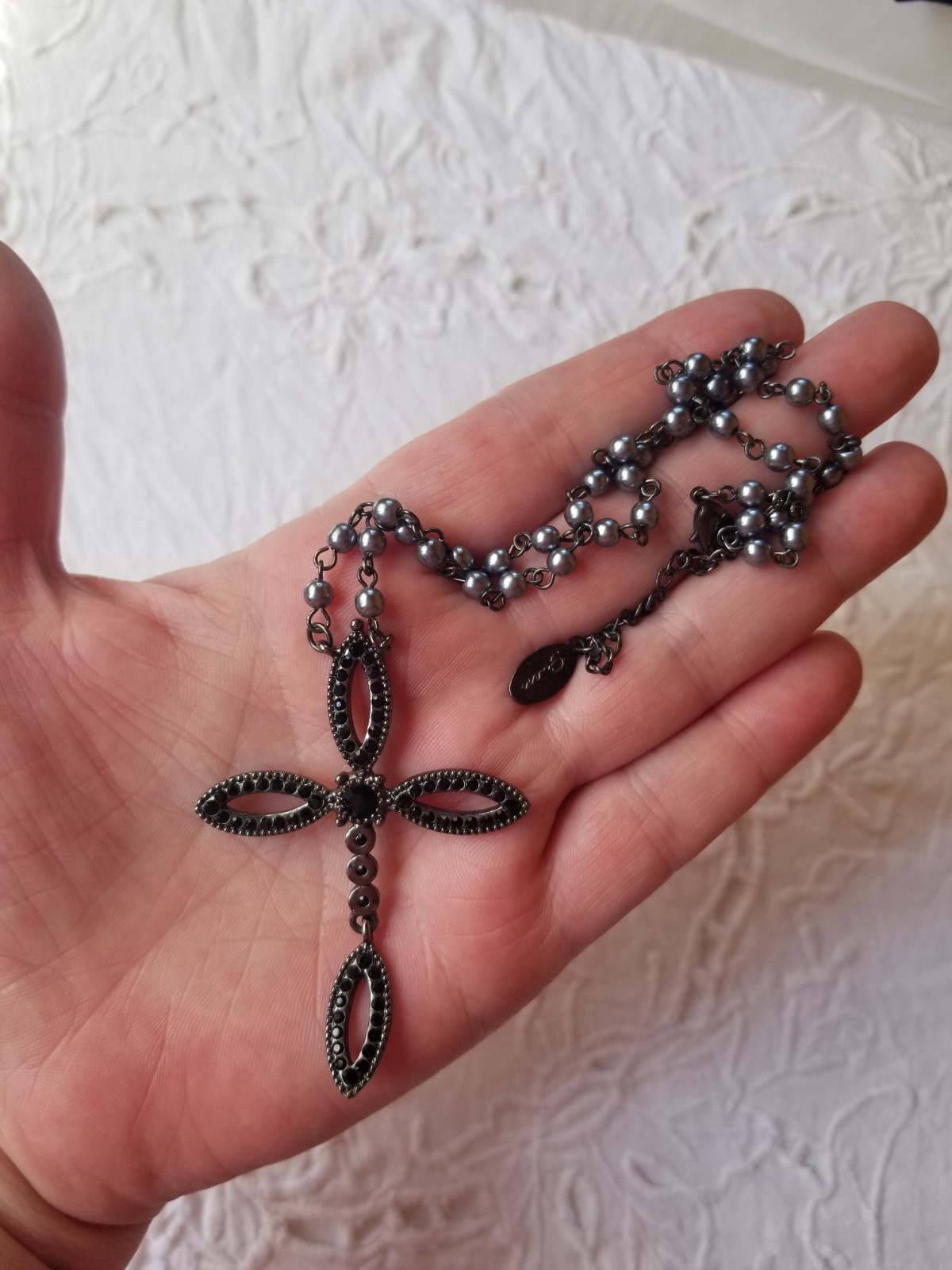 Vtg. Gwen Stefani Black Gothic Rhinestone Articulated Cross Faux Pearl Necklace