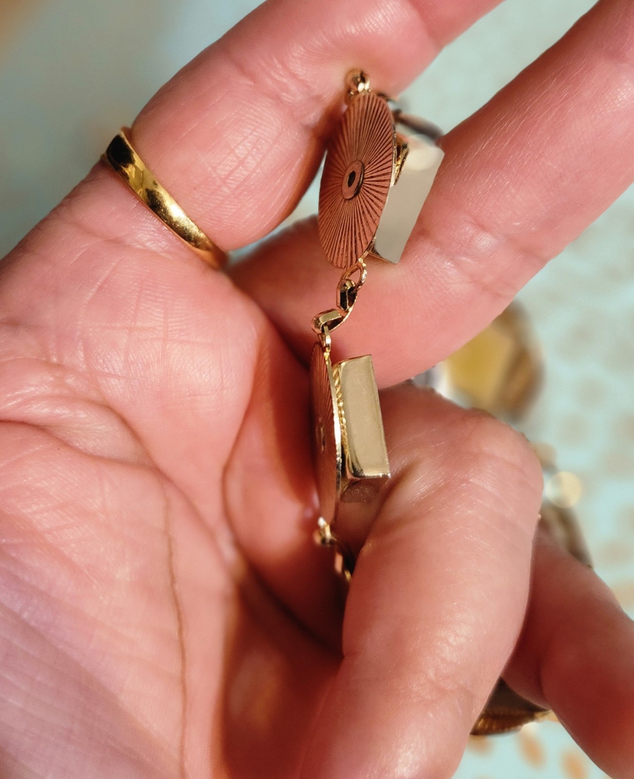 VTG 1960’s GOLDTONE BRACELET SPLOTCH BROWN & WHITE, LIGHT YELLOW Tiles