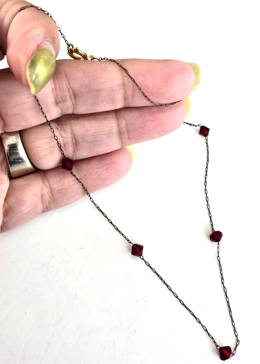 Vintage Red Bicone Crystal Bead Antiqued Gold Tone Chain Choker Necklace 14.25″
