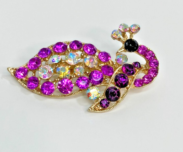 Vintage Peacock Bird Fuchsia Red Burgundy Rhinestones C-Catch Clasp Brooch USA