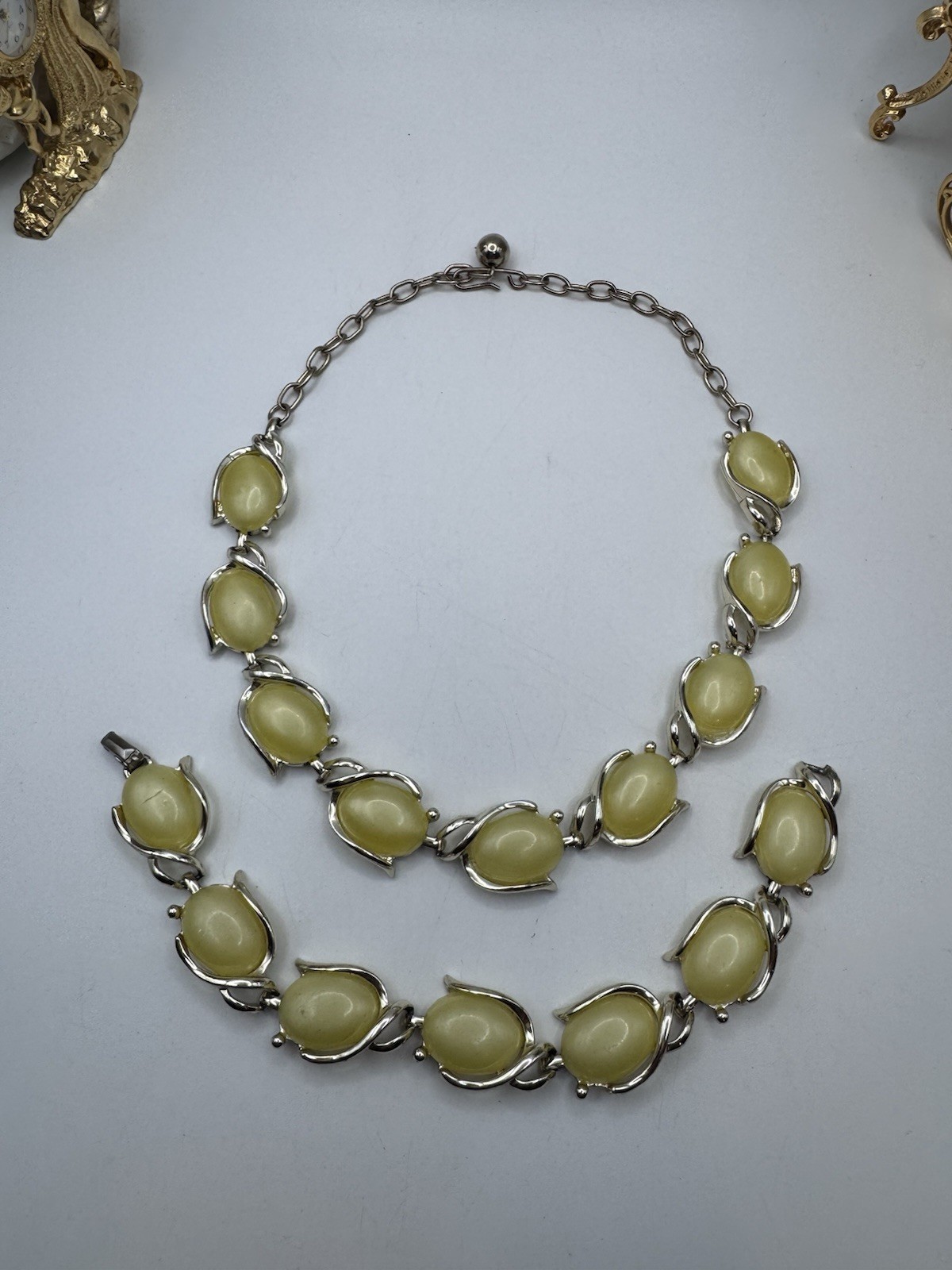 Vintage Coro Lemon Thermoset Necklace & Bracelet Set Unsigned