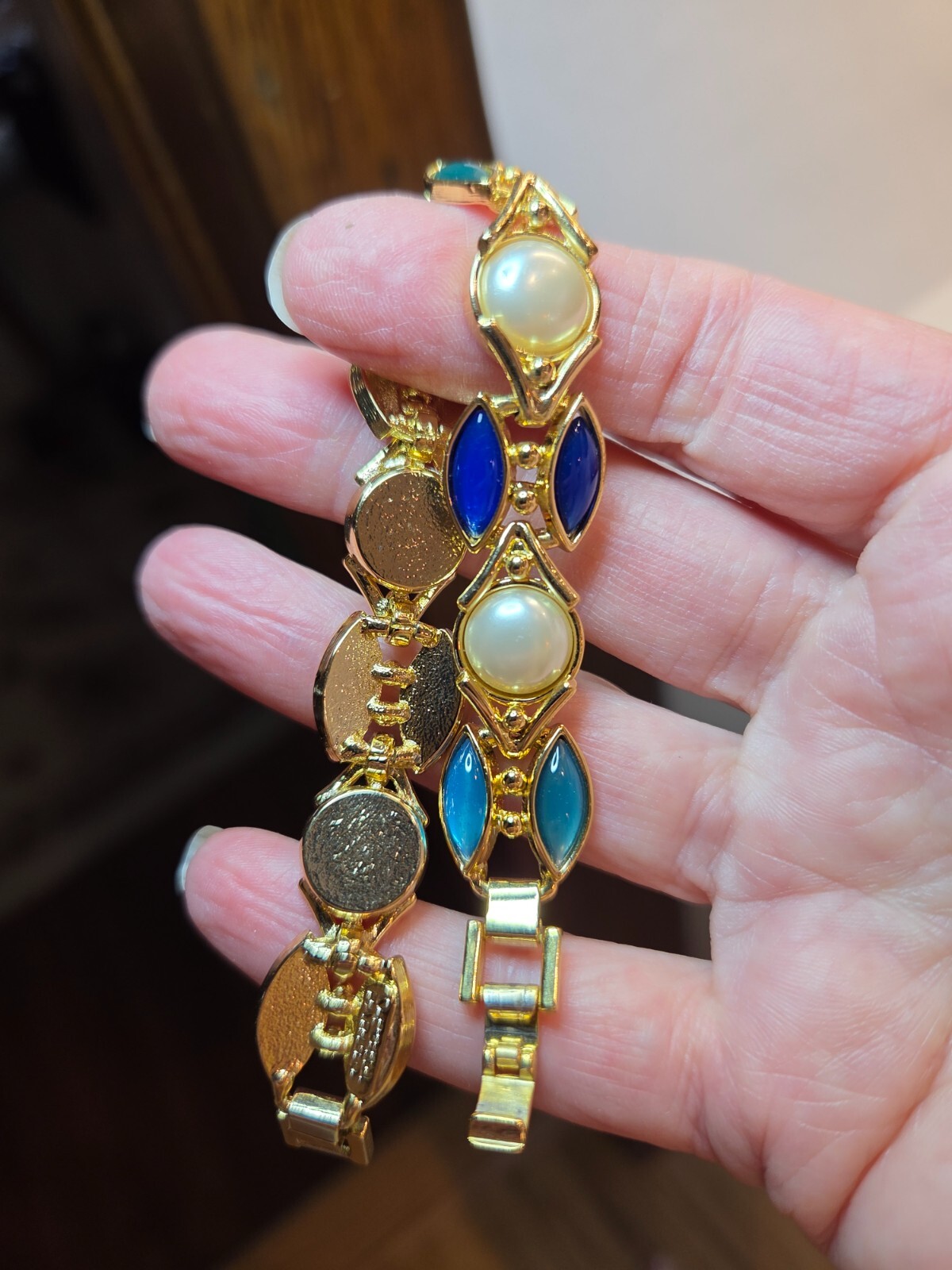 Vitnage Orena Paris faux stoned and Pearl bracelet