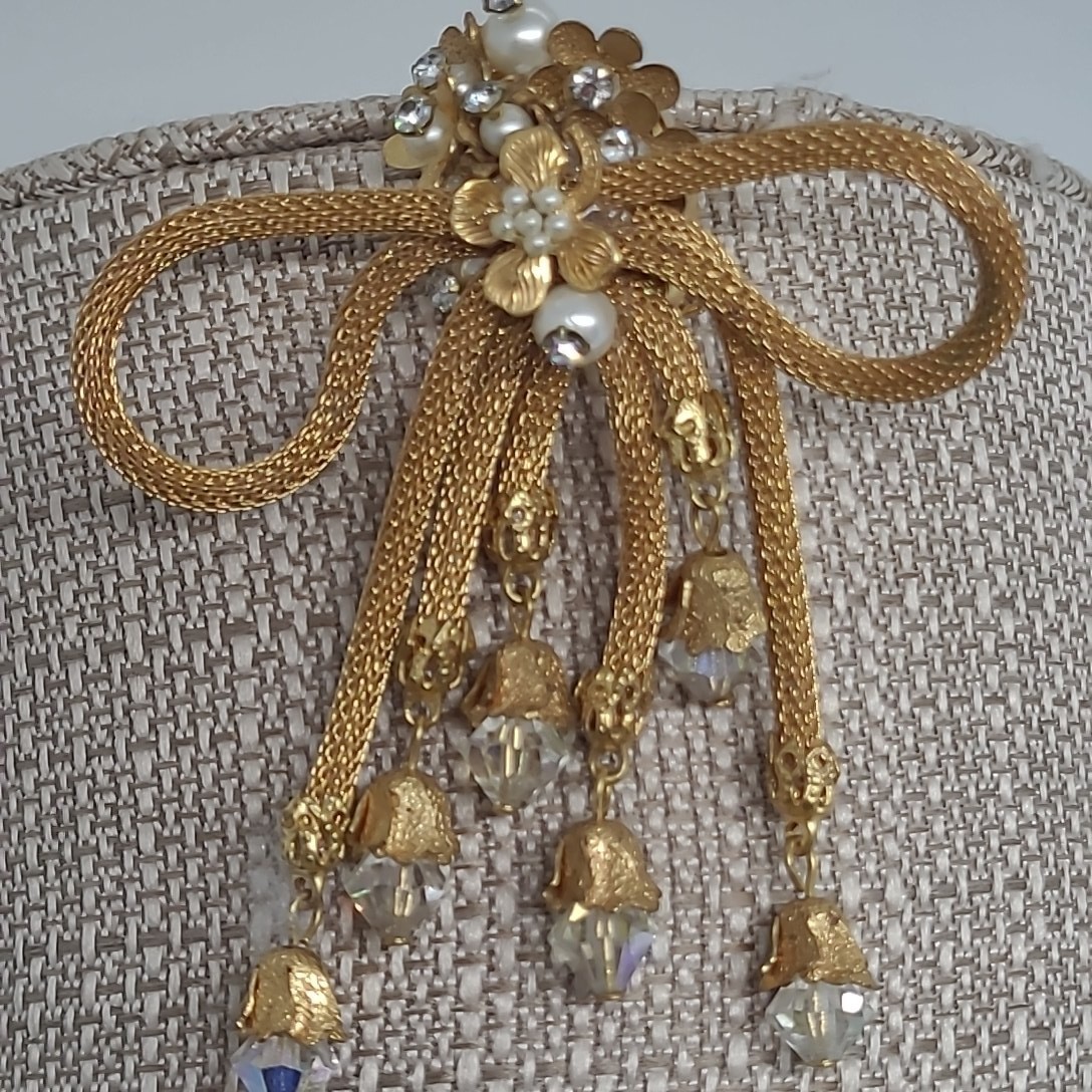 Vintage Mesh Brooch Gold Tone Pearl Rhinestone Tassel Crystal Dangle