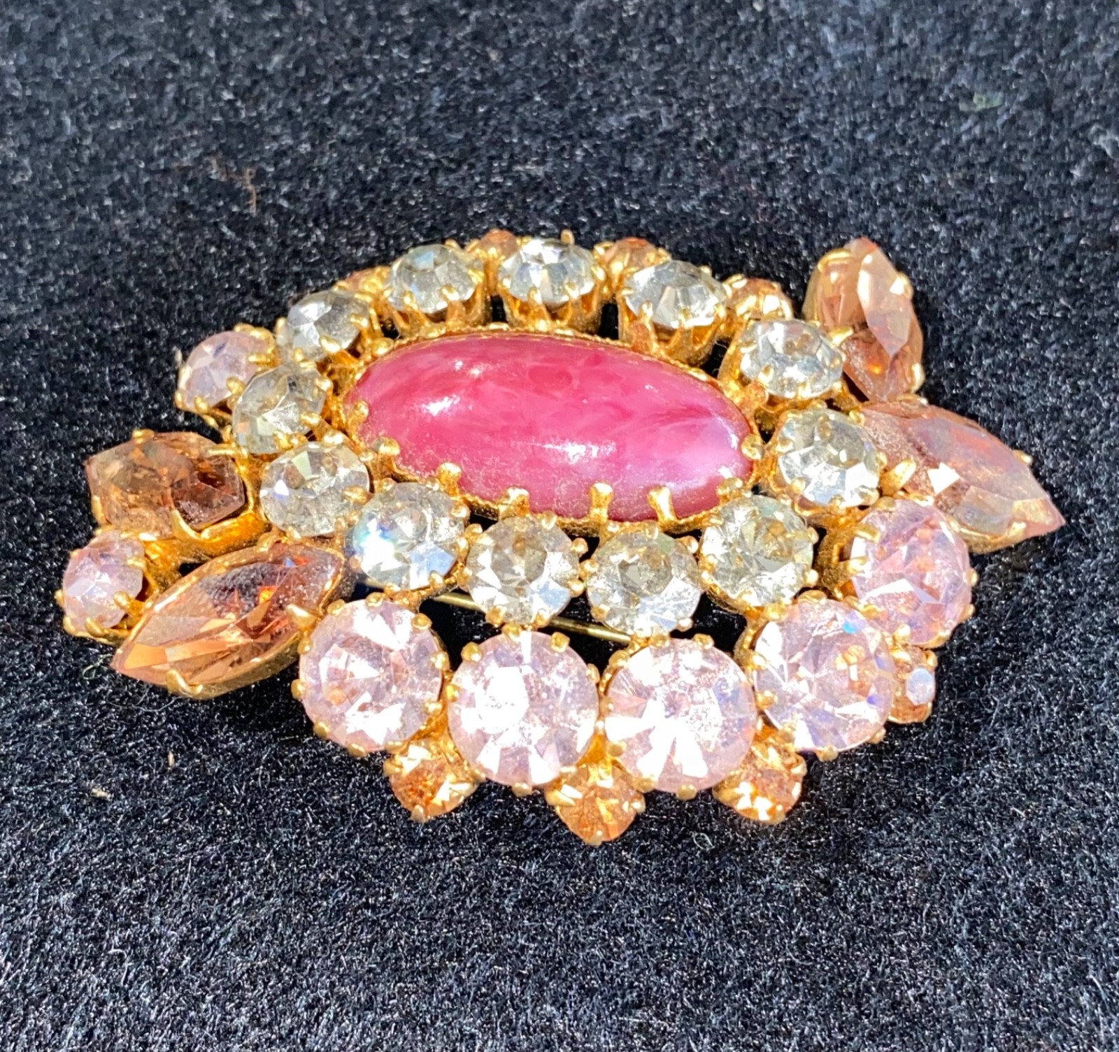 Vintage Pink/Fushia Rhinestone/Pink Art Glass Cabochon Brooch/Pin