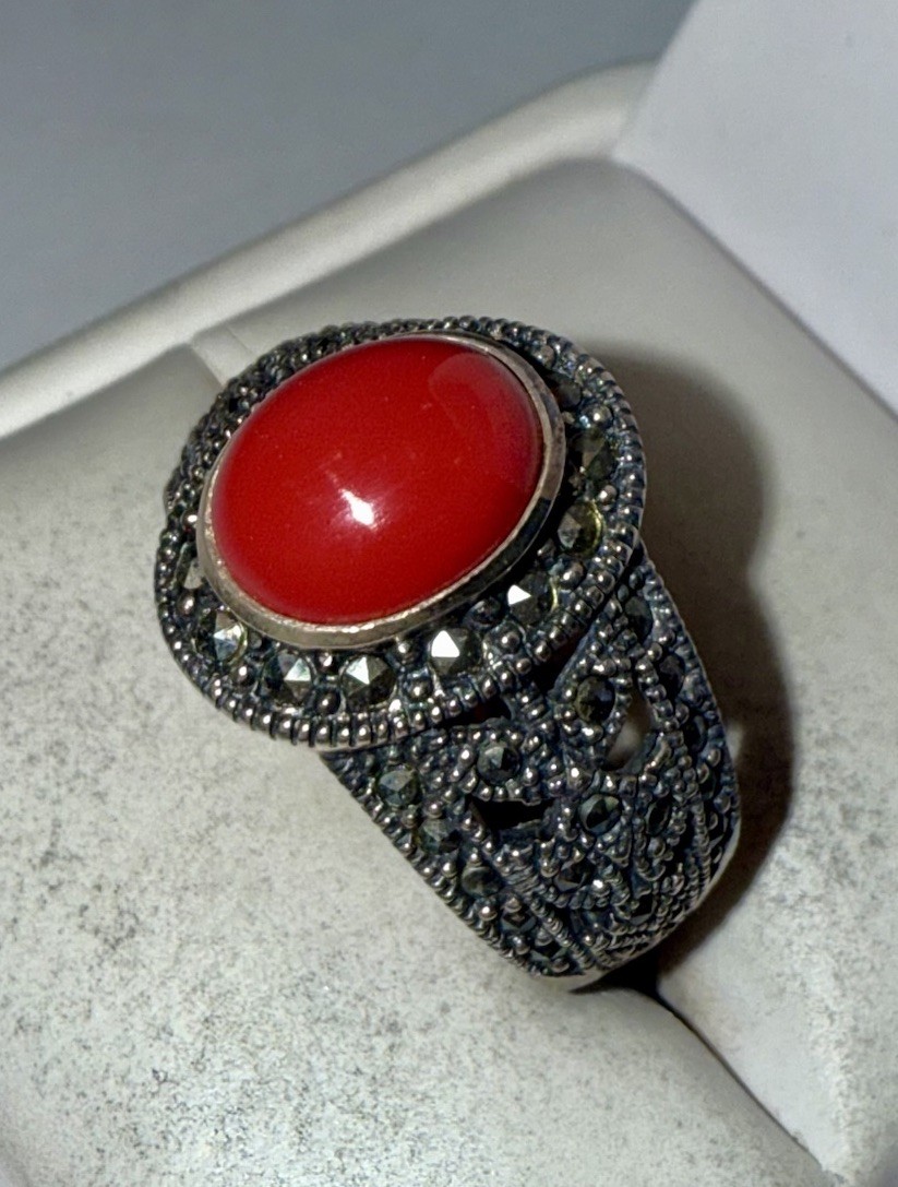 Vintage Solid Sterling Silver Natural Red Coral Marcasite Ring Size 8.75