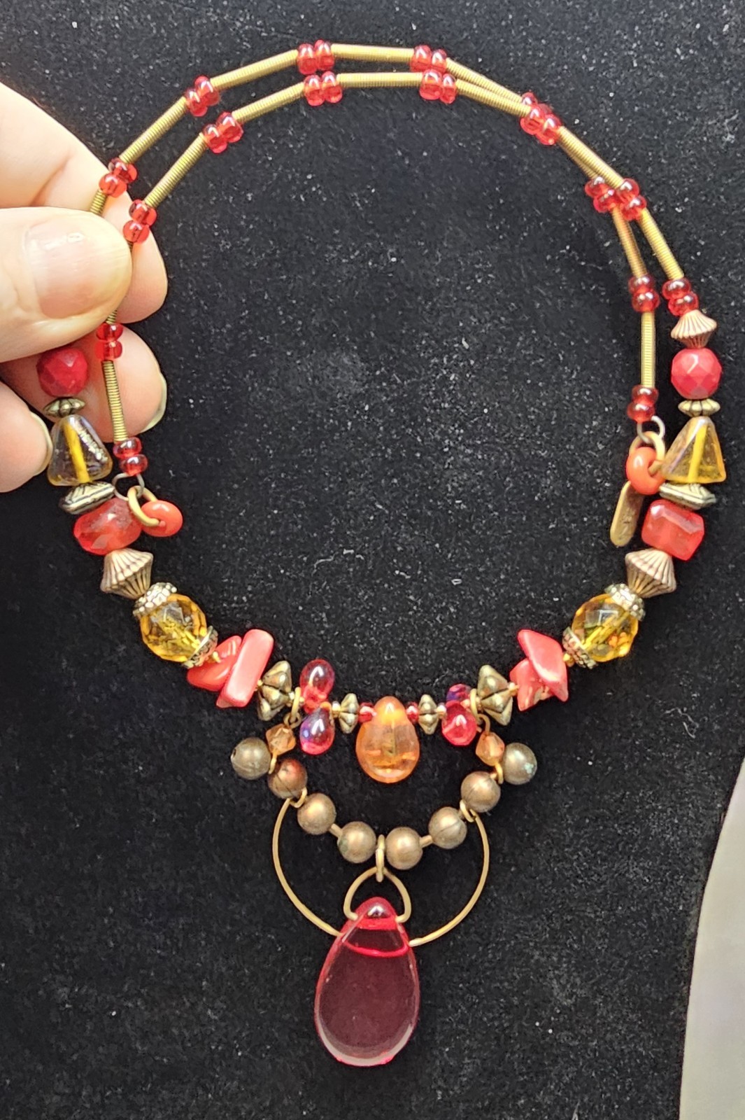 Vintage Treska Memory Wire Necklace Genuine Coral Red Amber Glass Beads Brass…