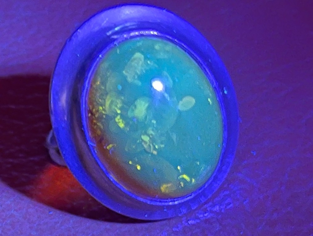 Amber Huge Stone Ring Size 2 Vintage 1980’s Fab Inclusions GLOWS! Unmarked