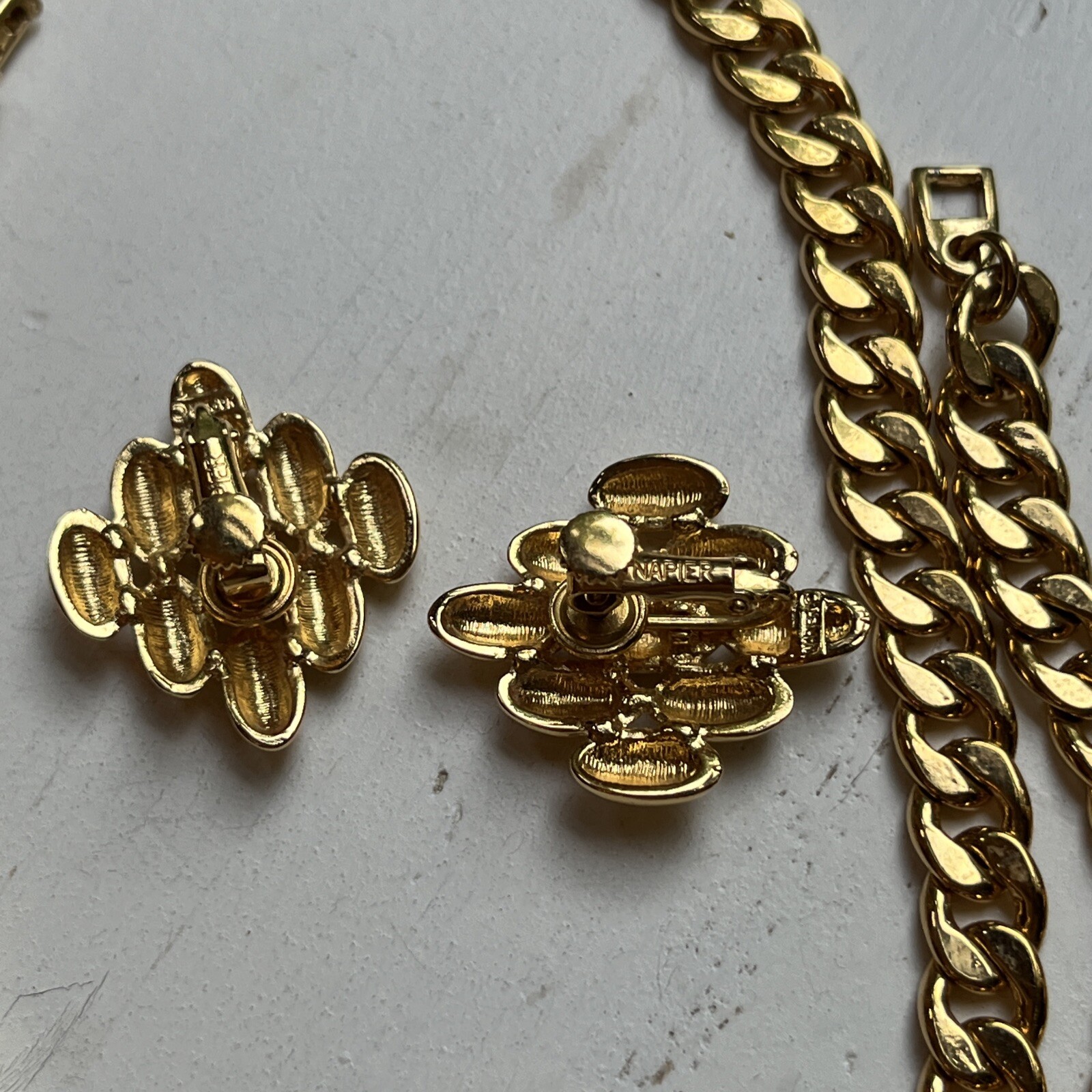 Vintage Napier Long Gold Tone Chain Double Bee Brooch & Clip On Earrings Set