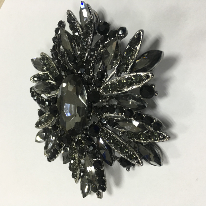 Men Women Vintage Enamel Flower Brooch Antique Jewelry Pin Elegant Fashion Gift