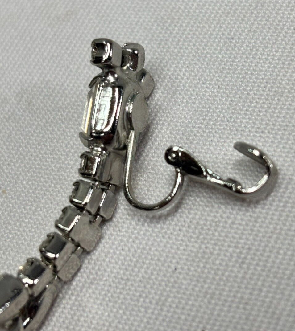 Vintage multi clear Rhinestones 3″ Dangling Clip Earrings – No missing Stones