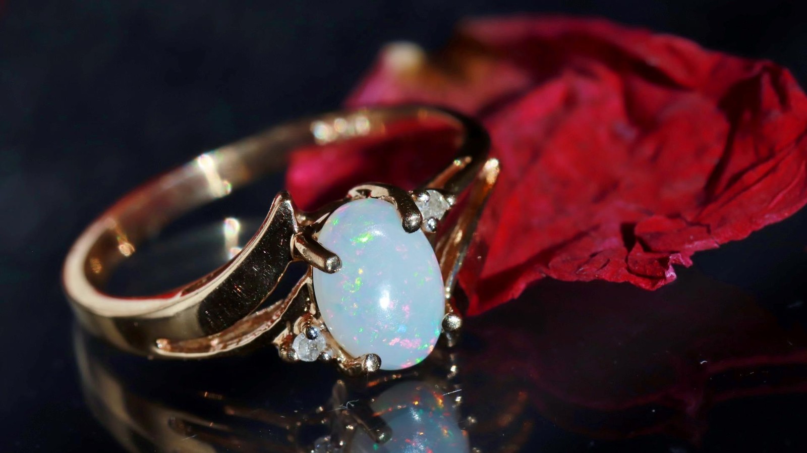 10k yellow gold size 5 ring 0.355ct Australian fiery opal diamond 1.52gr N3815