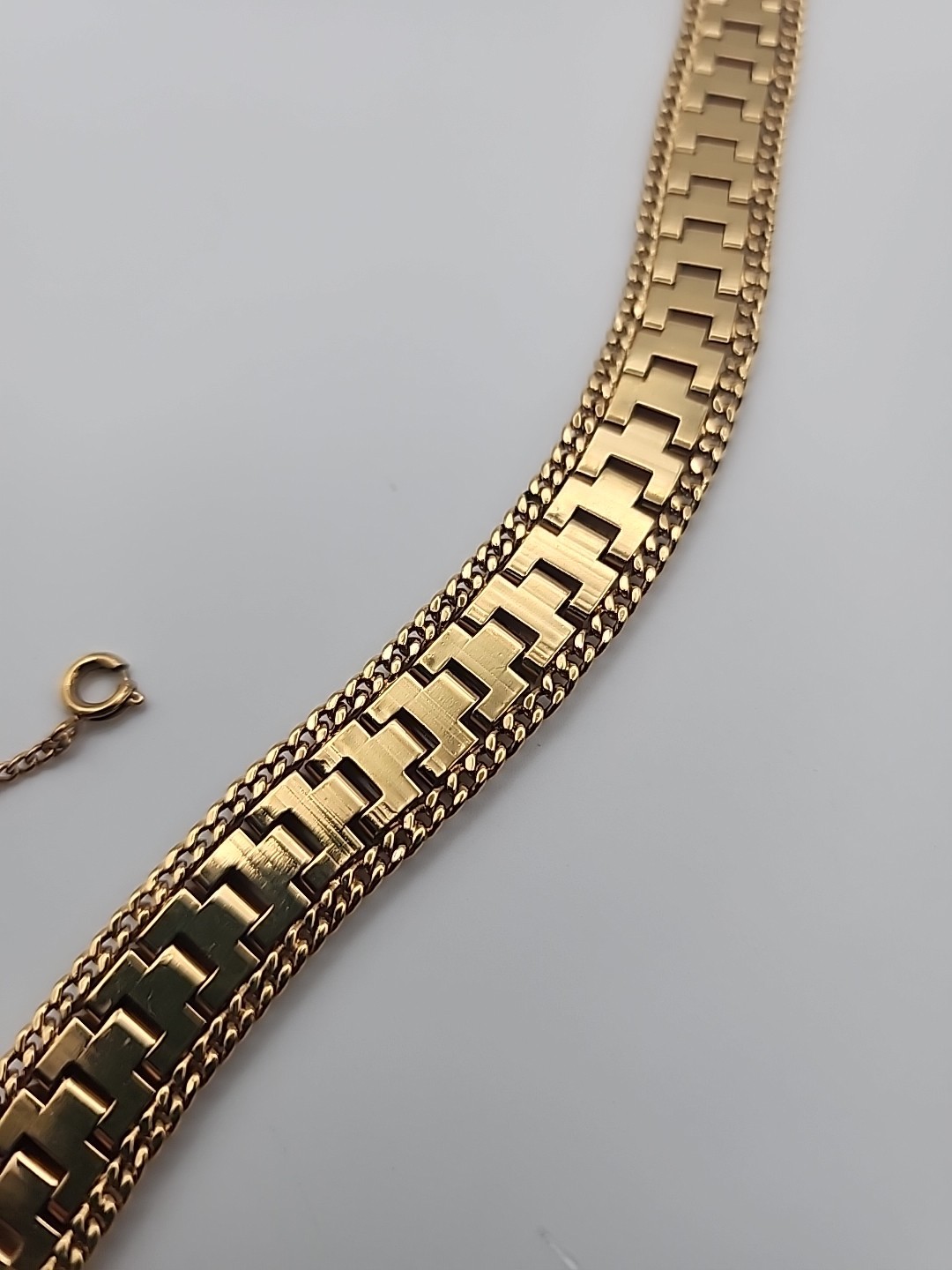 Vintage Brushed Gold Tone Articulated Link 7.25″ Bracelet With Safety Chain Gift