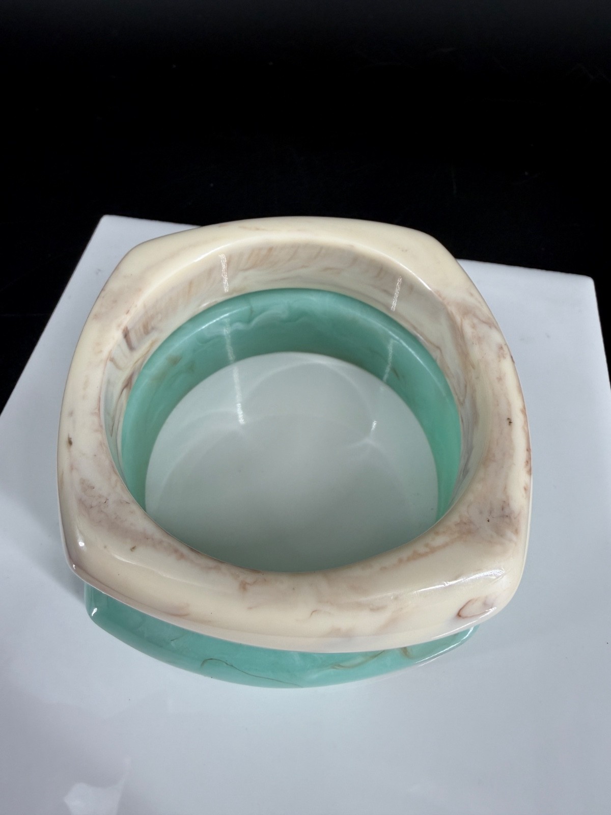 Vintage Chunky Lucite Bangle Bracelet Stack Lot Marbled Cream Mint
