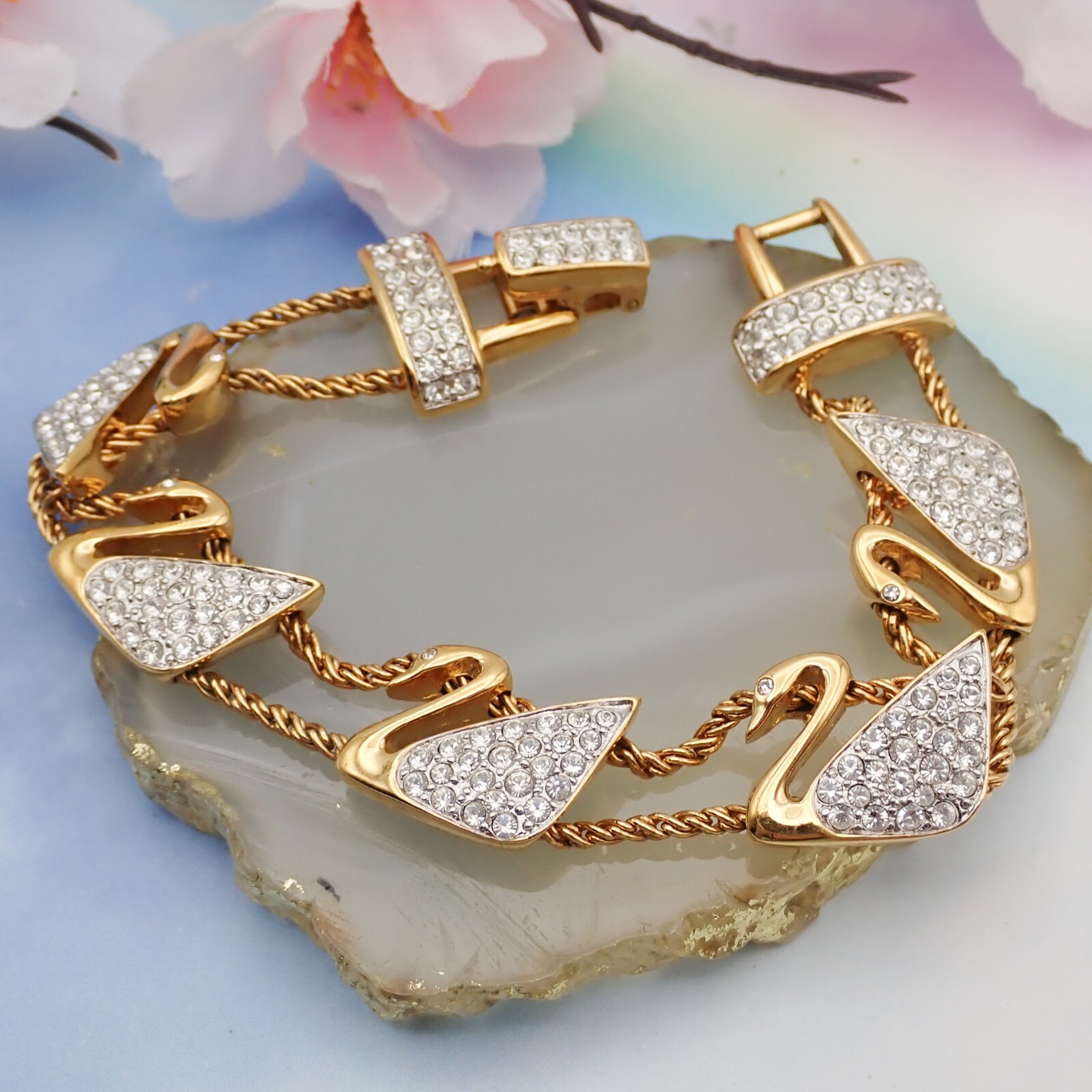 Vintage Swarovski Swan Stamp 5 Panel Crystal Swan Chain Link 7 1/4″ Bracelet
