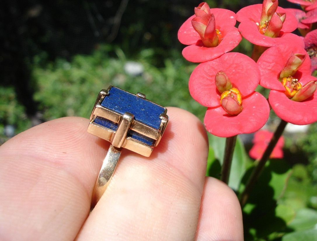 14K Gold Lapis Lazuli Signet Statement Ring Mid Century Deco two-tiered square 7