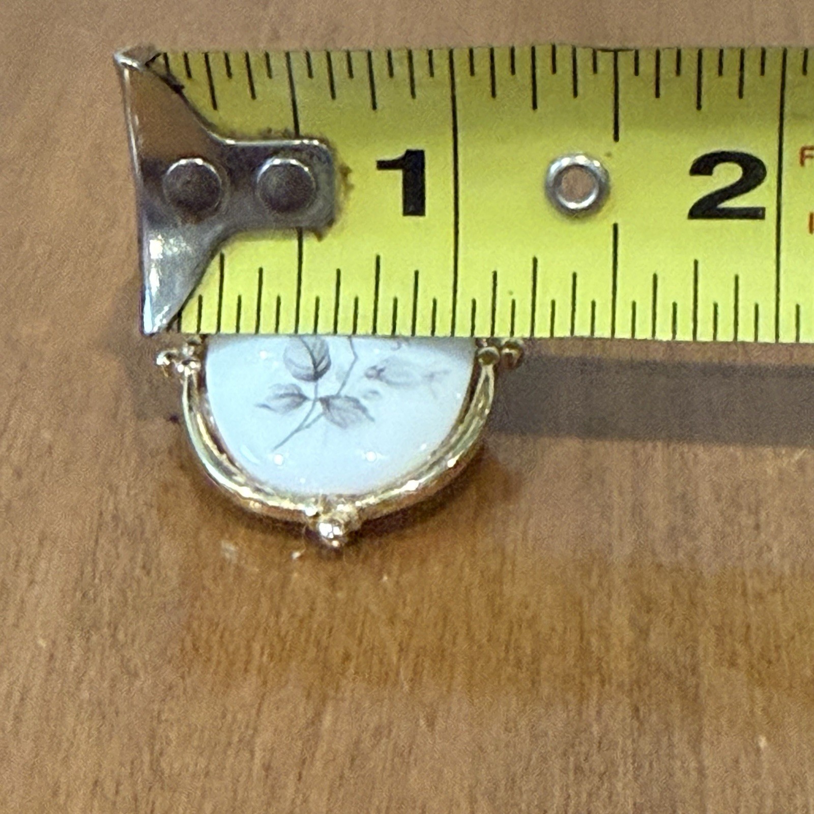 Whiting & Davis Pendant Brooch Pin Ornate White Black Floral Rose Gold Cameo