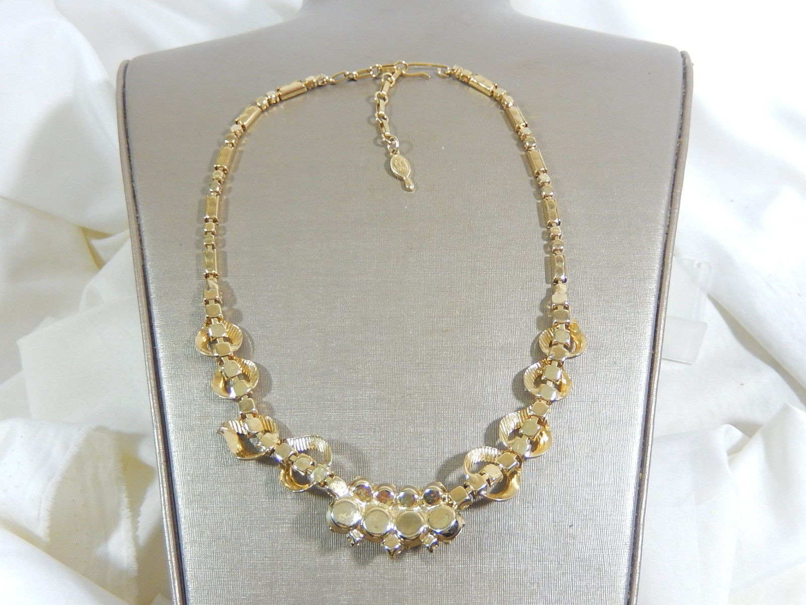 VINTAGE MCM NECKLACE SARAH COVENTRY YELLOW & CLEAR RHINESTONE 15-17″