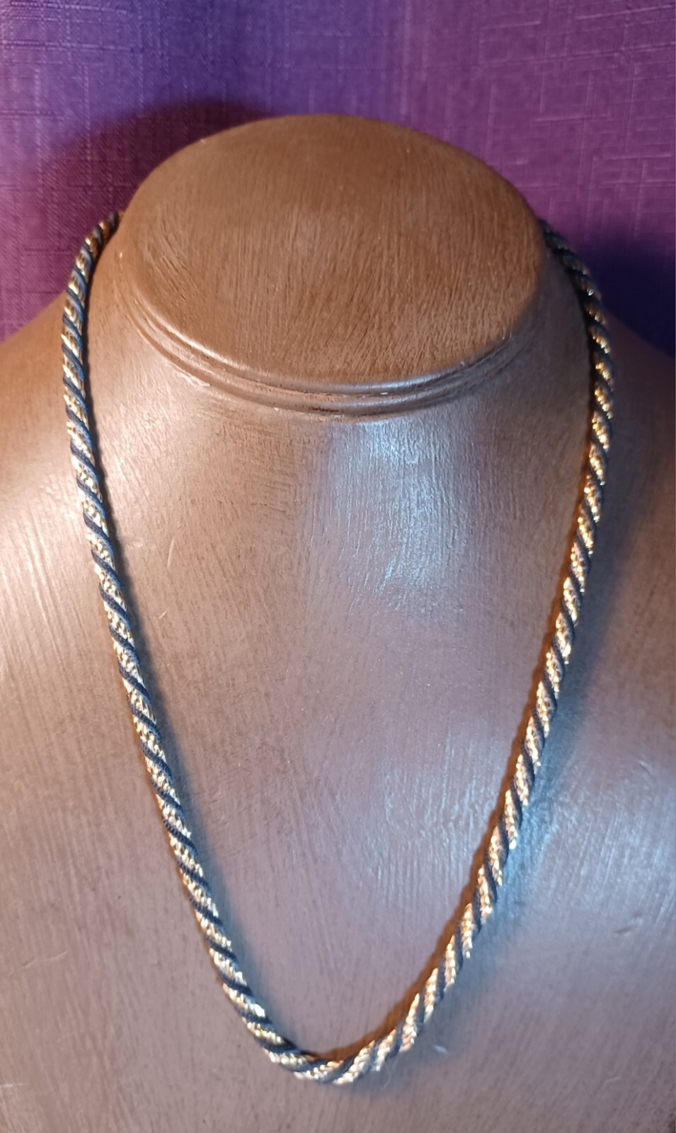 Vintage Signed Trifari Gold & Black Two Tone Twisted Rope Necklace 18-3/4”