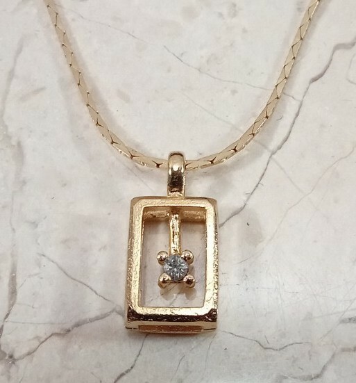 Ronte Beverly Hills VTG Simulated Diamond Shadowbox Necklace 17″ Snake Chain