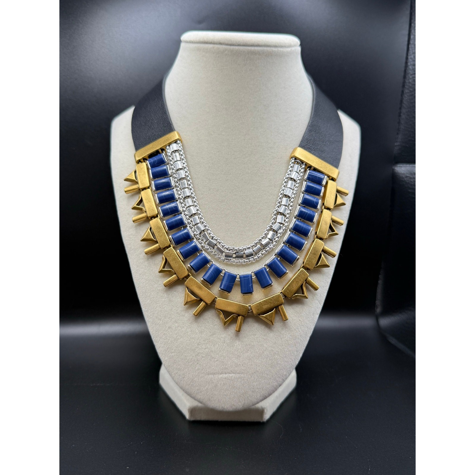 Stella and Dot Retired Natalie Reversible Statement Necklace