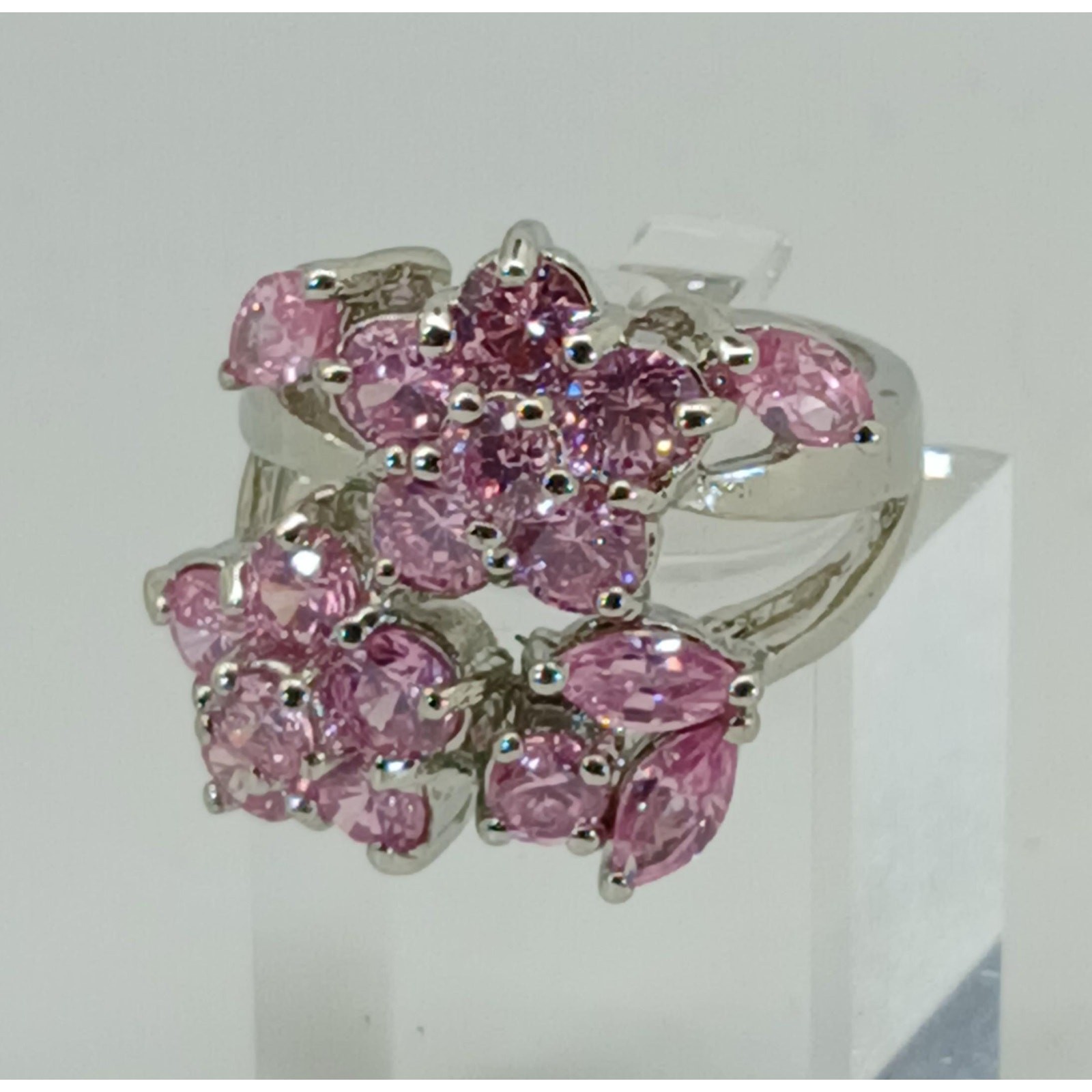 Vintage Ring Size 6.75 Silver Tone White Gold GP Purple Sim Diamond CZ Cocktail