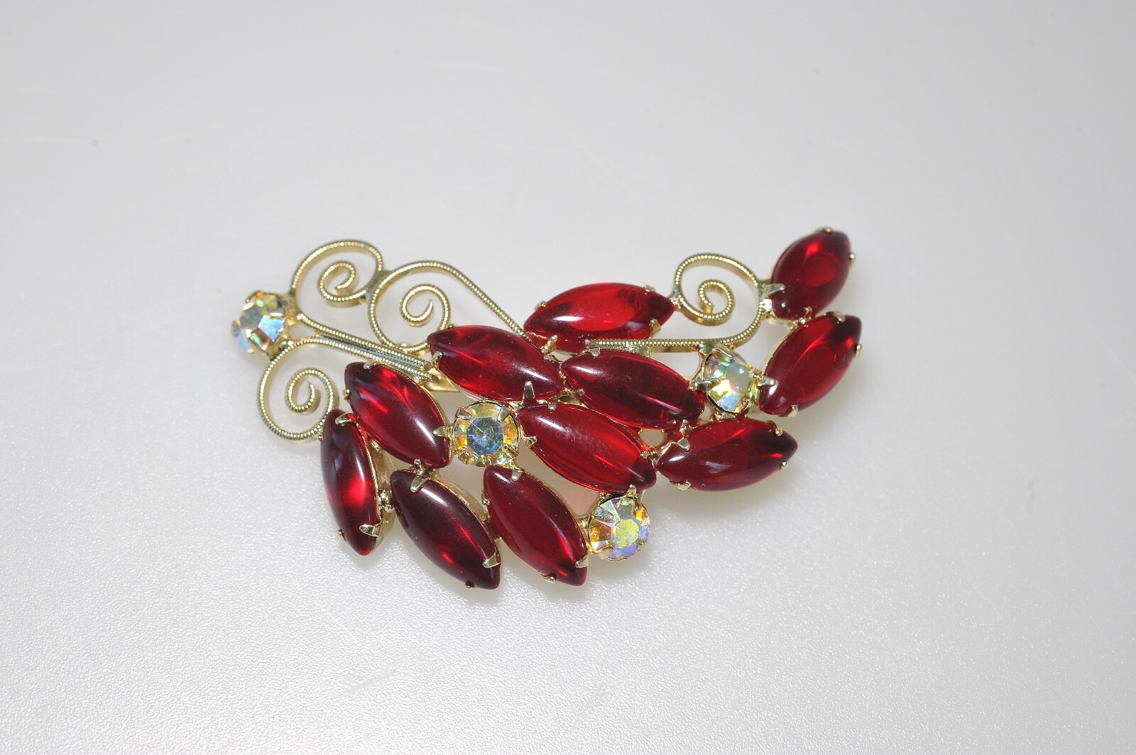 Brooch AB RED RHINESTONE FLOWER spray scroll prong open R34