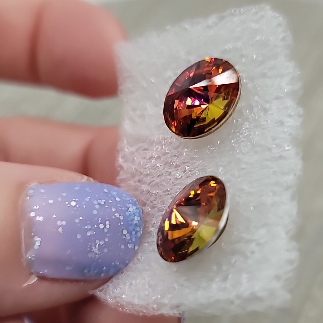 Vtg Iridescent Pink Orange Red Reflective Shiny Round Stud Earrings