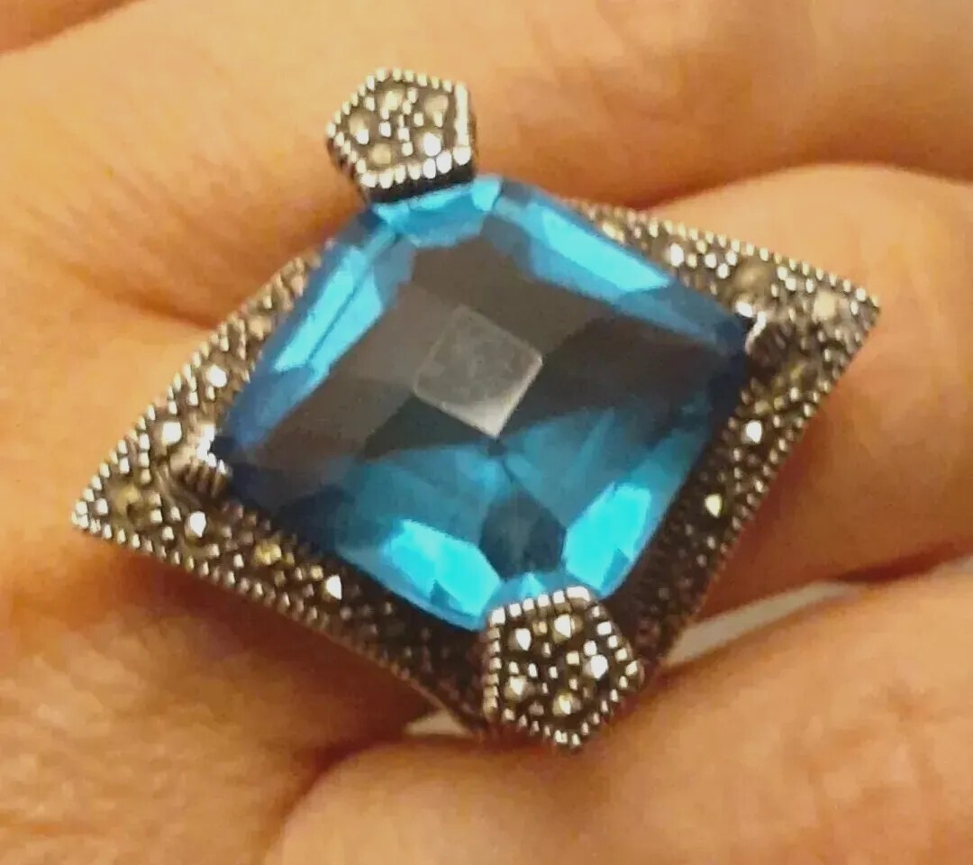 Vintage Estate Sterling Silver Faceted Blue Crystal Glass Pentagon Ring Size 8