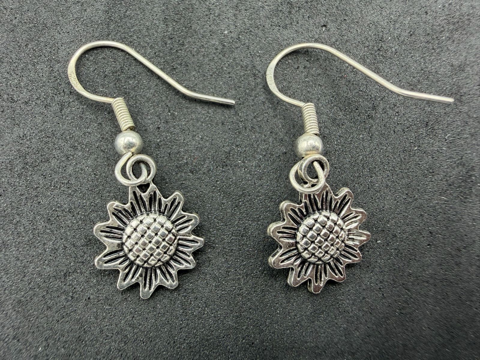 1.52g Vintage Sterling Silver 925 Sunflower Dangle Drop Earrings Boho Retro M