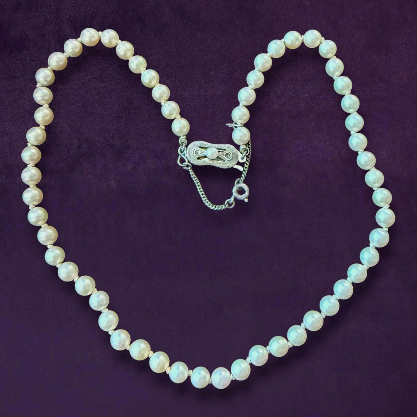 Faux Pearl Necklace Vintage 1940s Choker 16 Inch Beaded Safety Chain