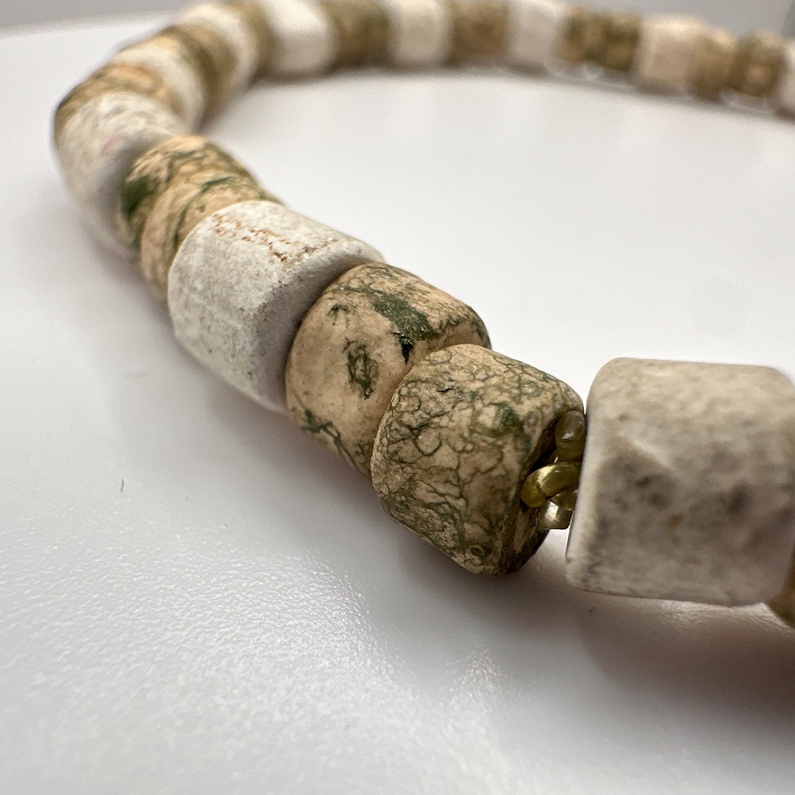 Vintage 90s Boho Beaded Bracelet Green & White Earthy Stone Unisex Jewelry