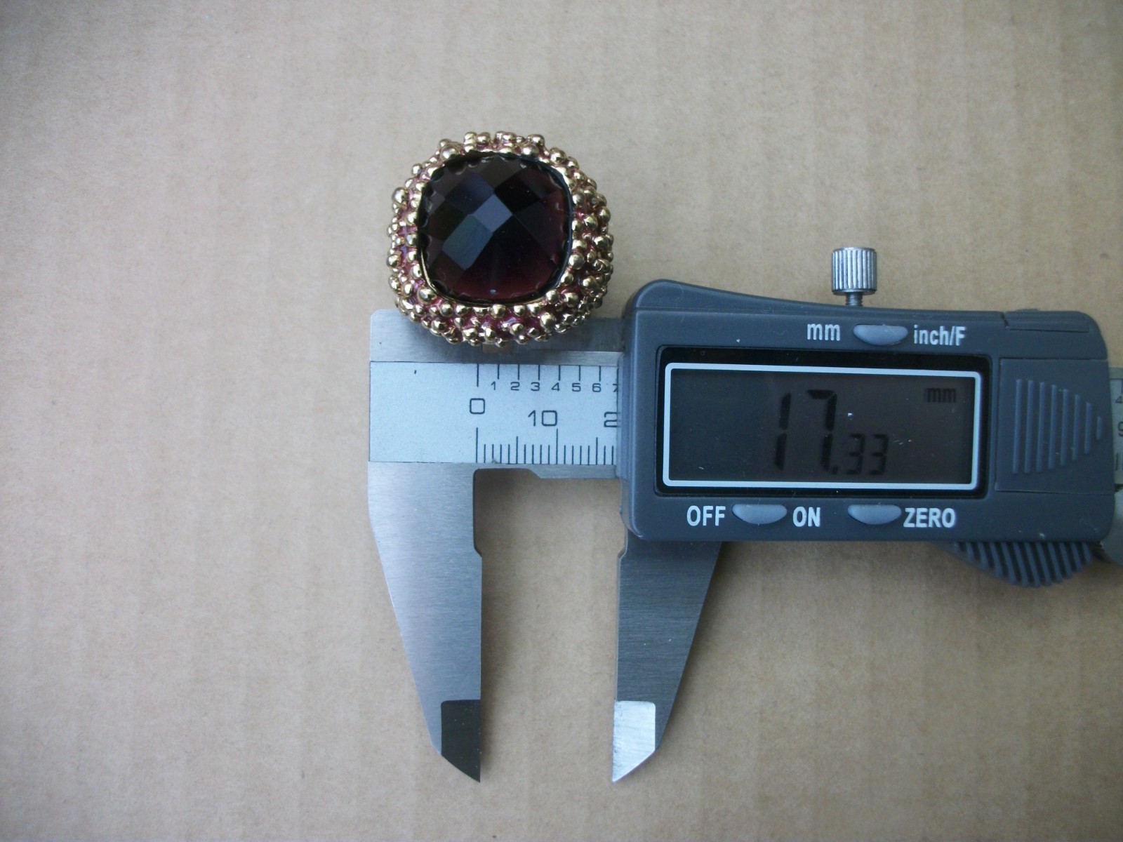 Vintage Avon Cocktail Ring Gold Tone Textured Pebble Black