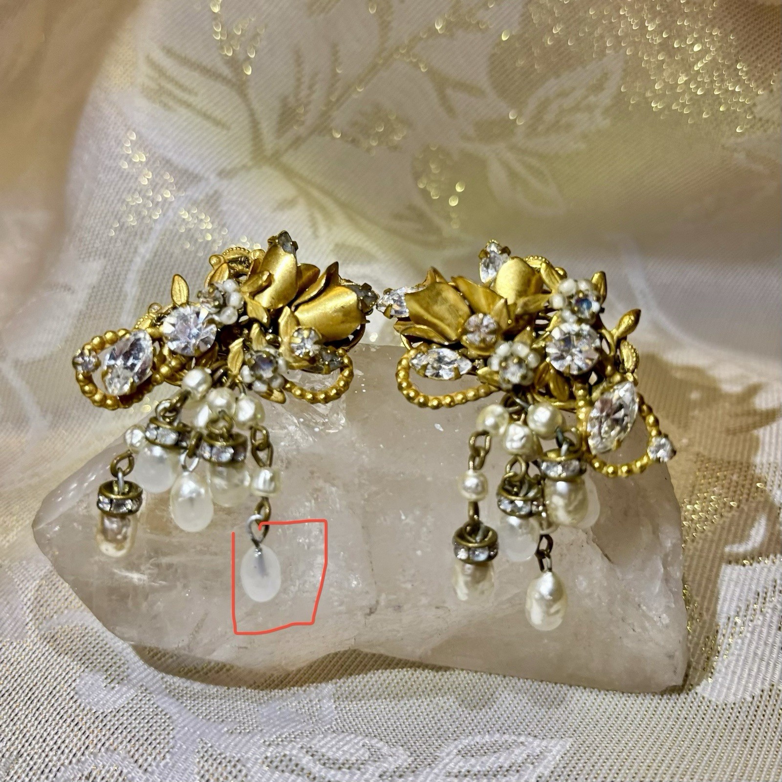 Vintage Originals by Robert Pearl Rhinestone Dangle Clip On Earrings Mid Century