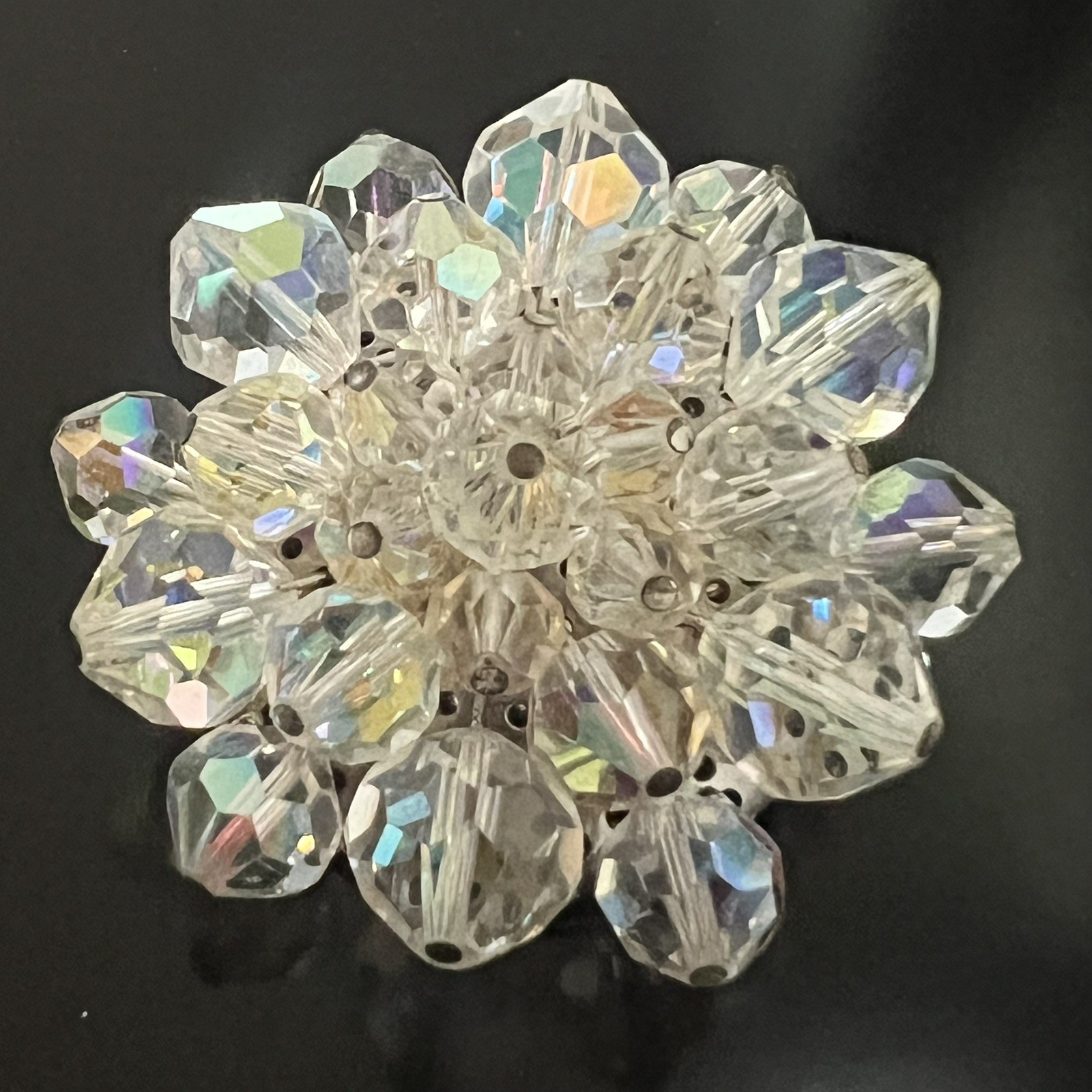 Vintage Clear Faceted Crystal Beaded Cluster Brooch Pin 1 3/4″ Retro