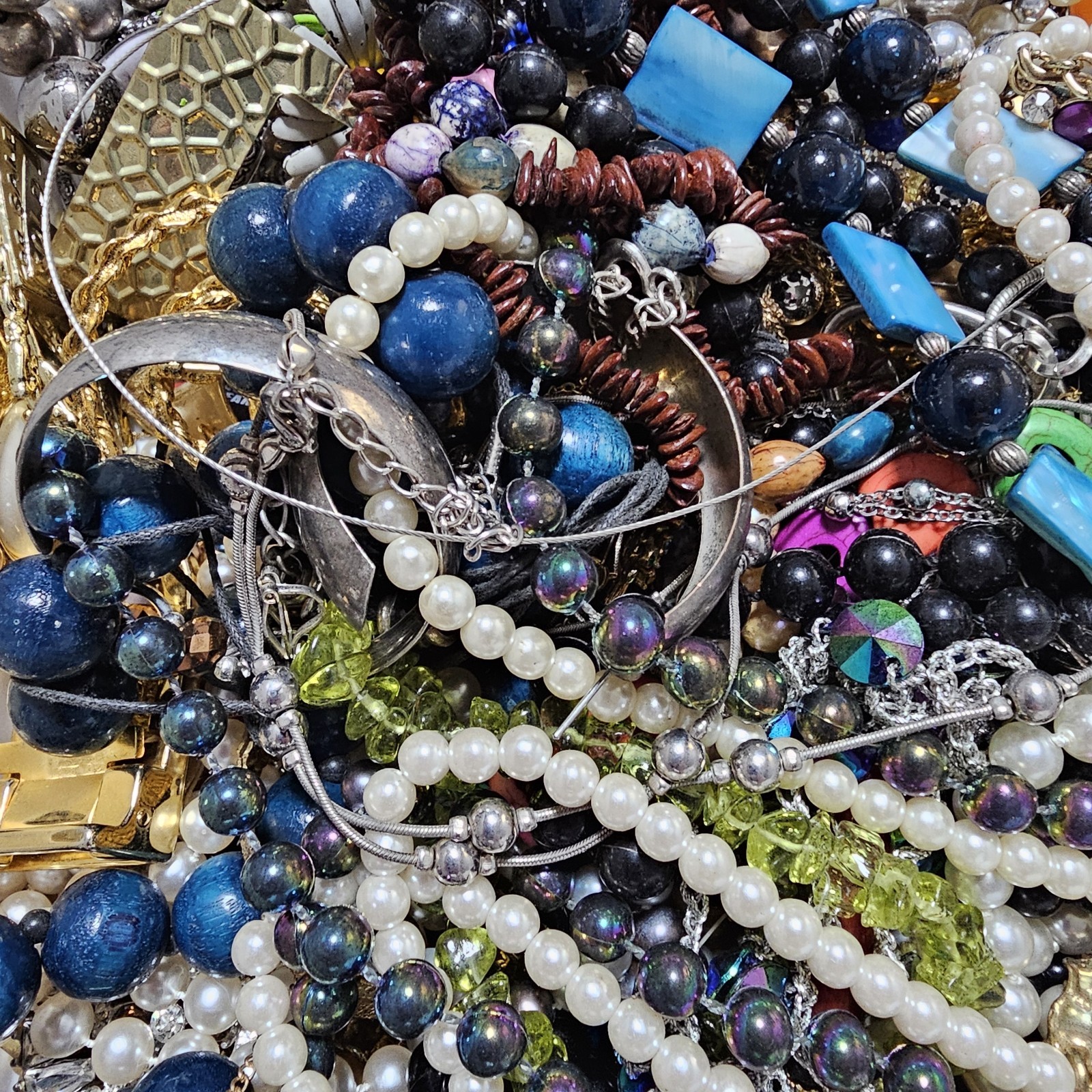 1 Pound VTG To Modern FASHION JEWELRY Lot Wearable Reuse Resell See Description