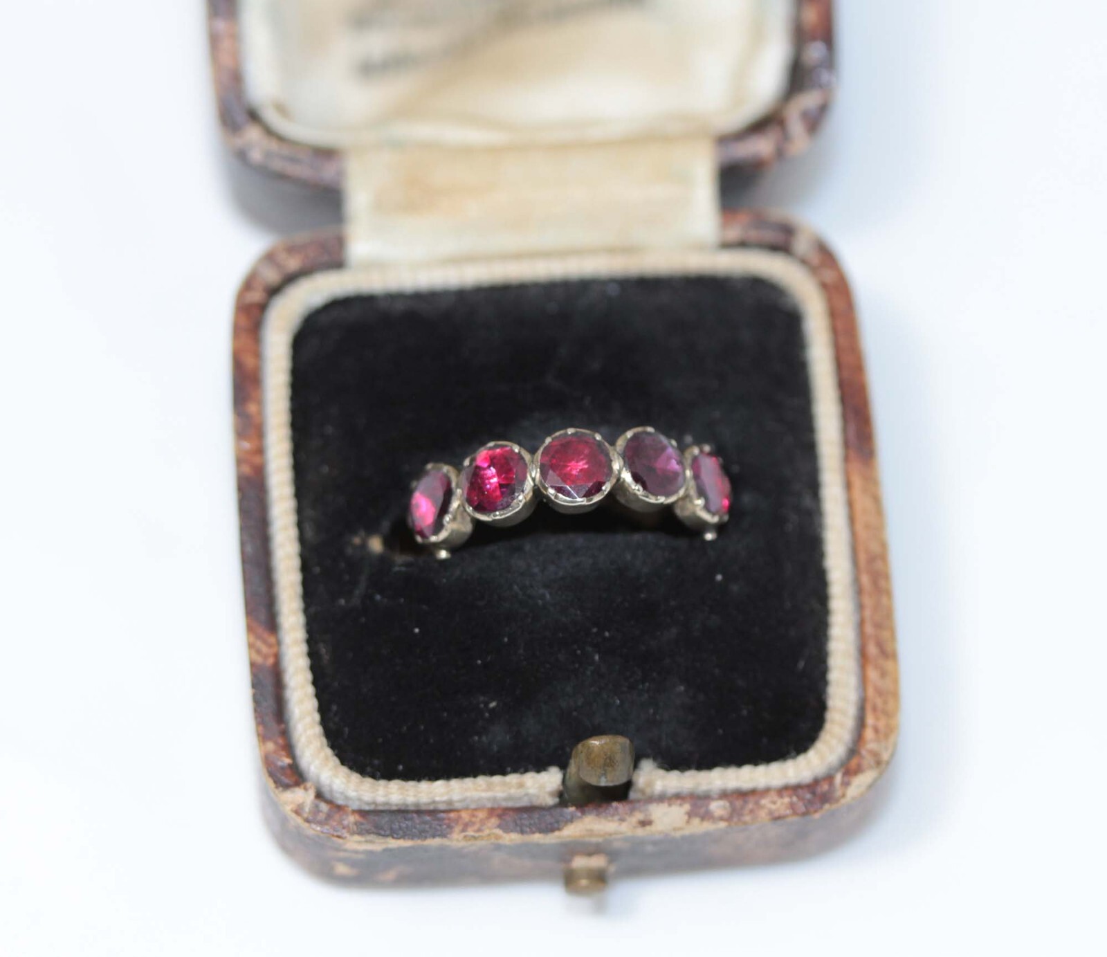 PRETTIEST GEORGIAN 9CT GOLD FIVE GARNET HALF HOOP RING in AMAZING CONDITION