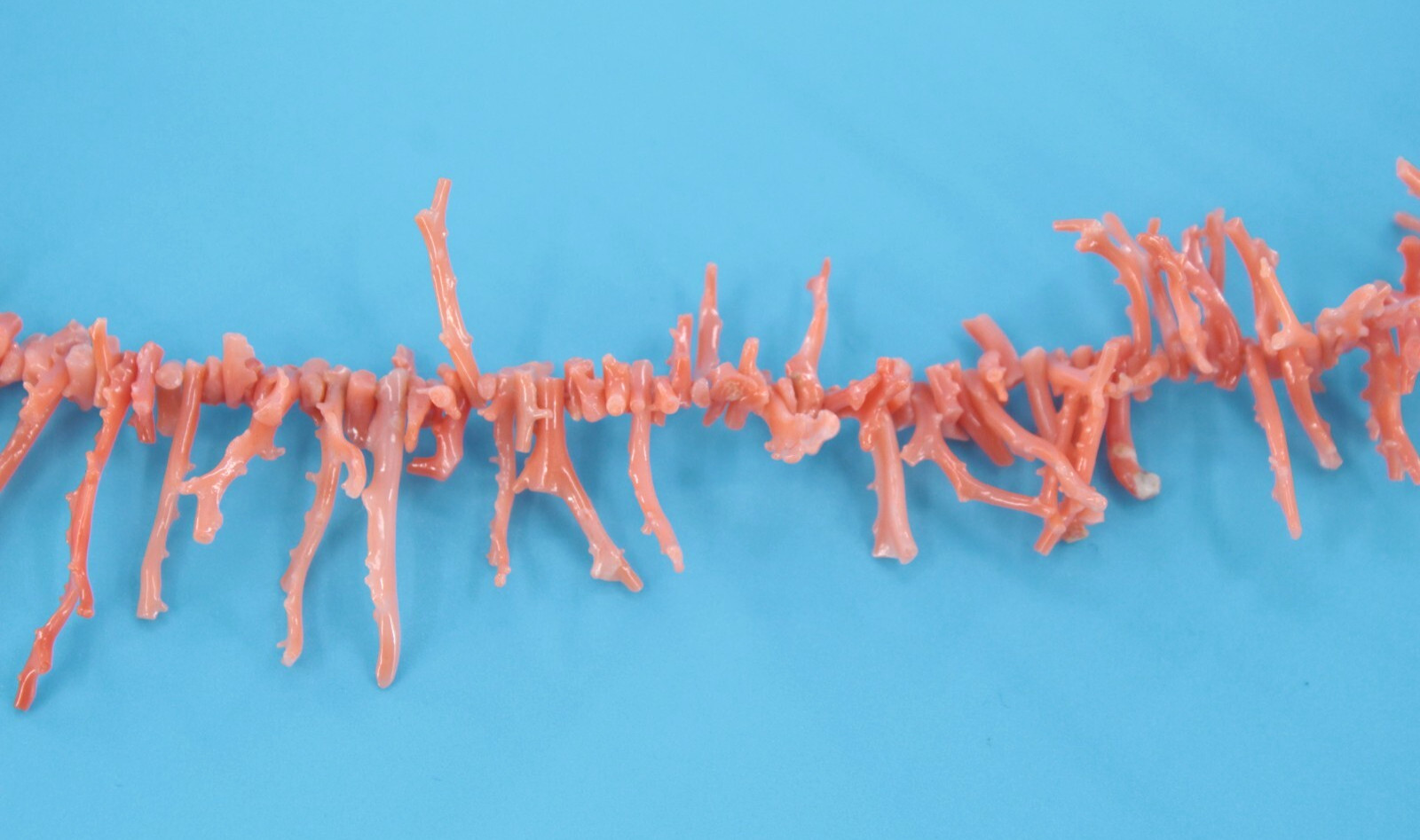 VTG Women’s Light Salmon Colored Wispy Coral Necklace 24 Inches