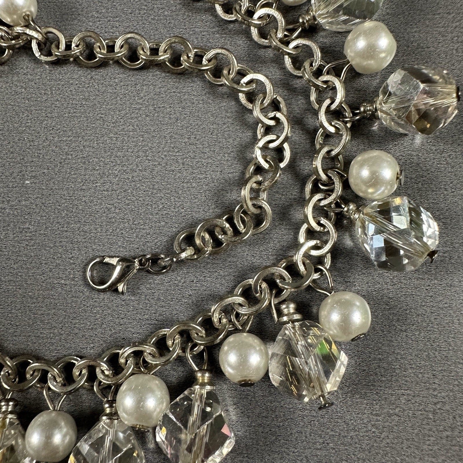 Vintage Faceted Bead Necklace Silver Tone Acrylic Dangle 16-18″ Charm