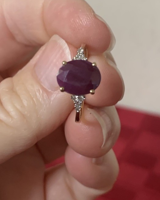 Vintage 10K Yellow Gold Red Ruby Diamond Size 8 Ring 2.2g