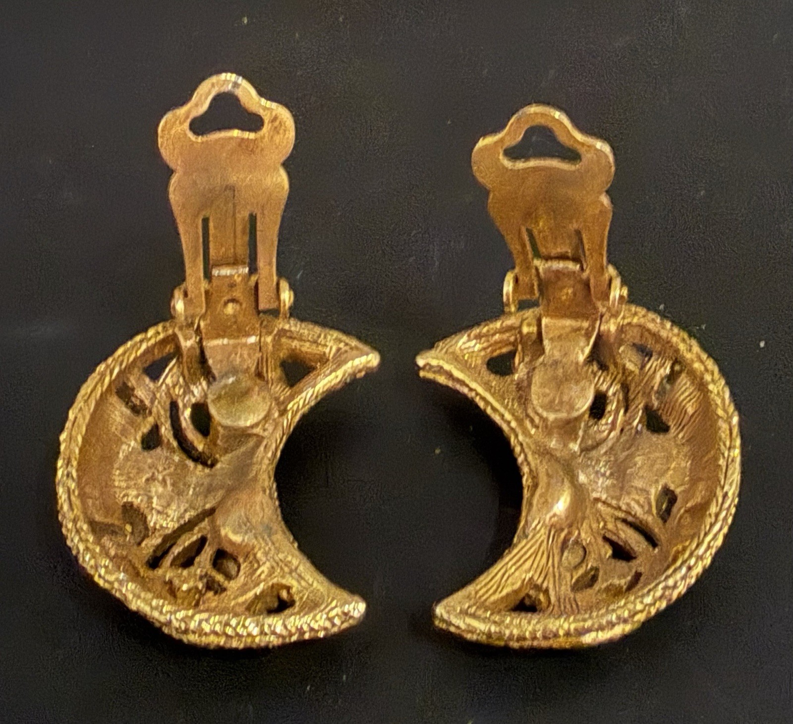 Vintage La Roco Paisley Crescent Half Moon Star Clip On Earrings Dark Amber