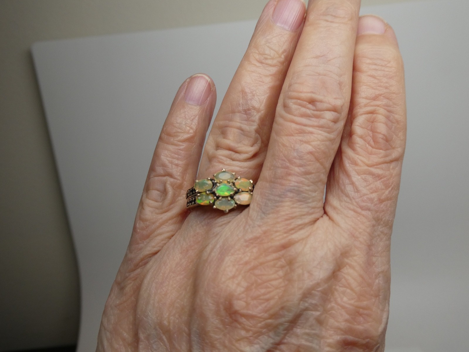 Vintage Opal & Black Sapphire Sterling Silver 925 Band RING Size 6