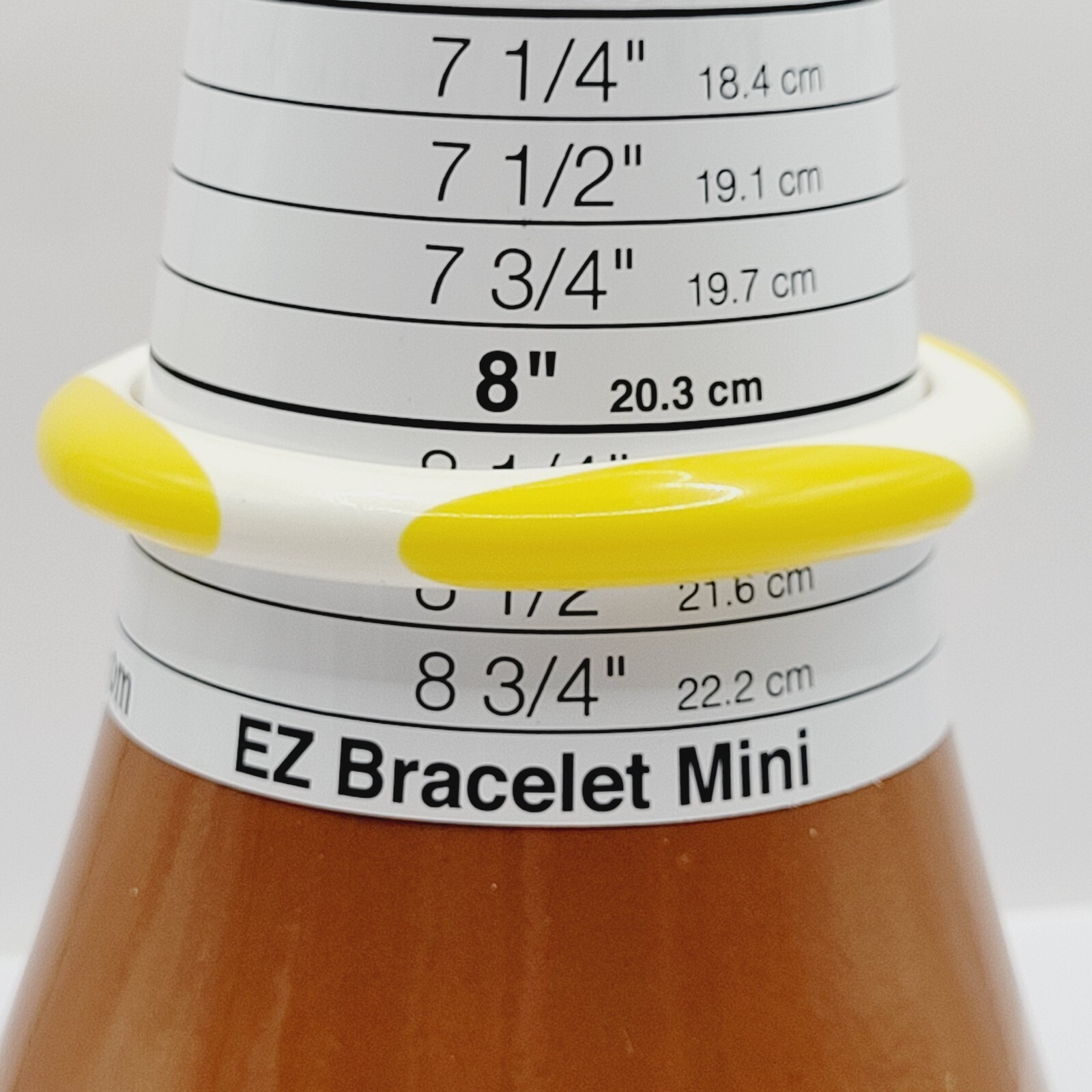 Yellow and White Lucite Vintage 1980s Bangle Bracelet Retro Style