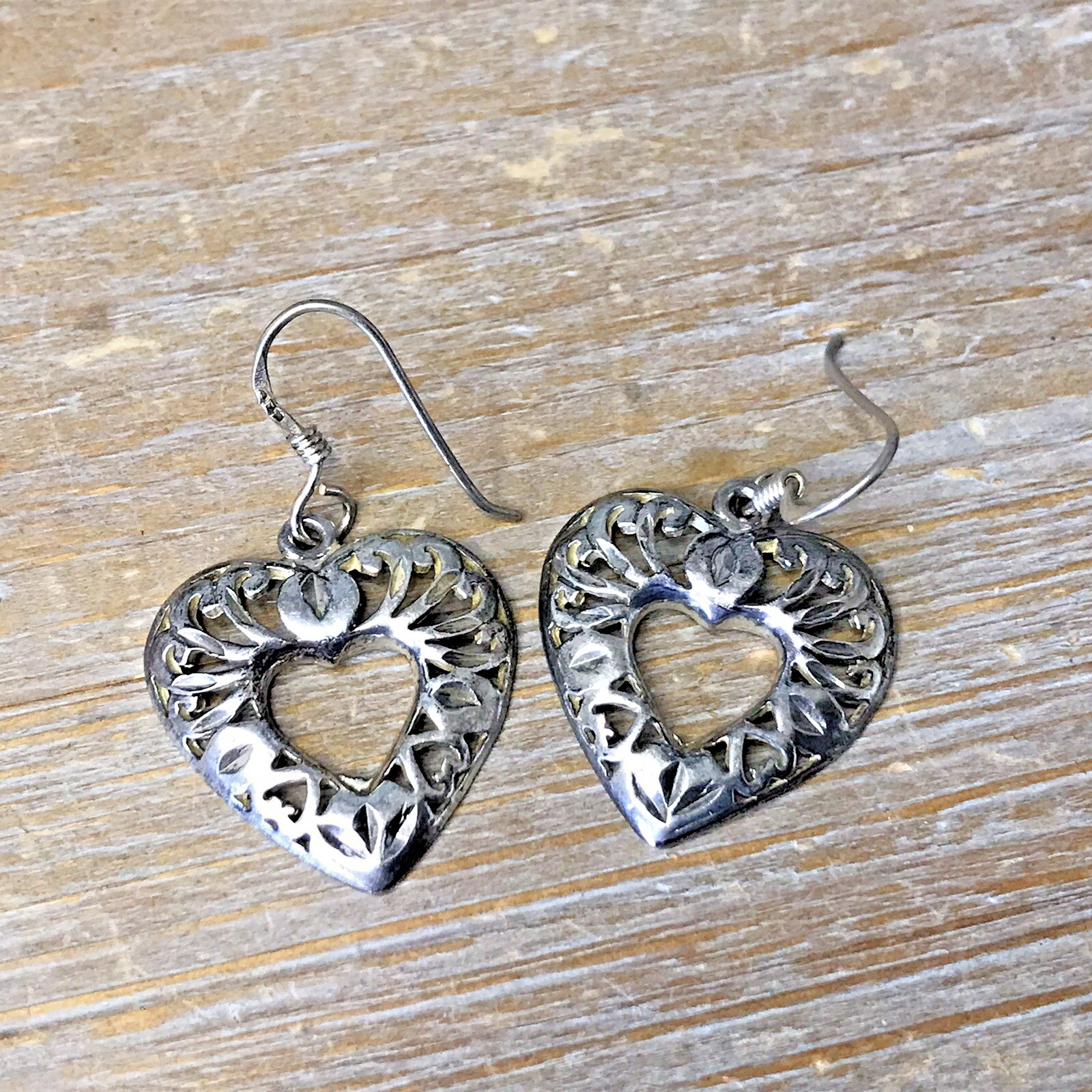 Vintage HAN 925 Sterling Silver Openwork Filigree Dangle Heart Pierced Earrings