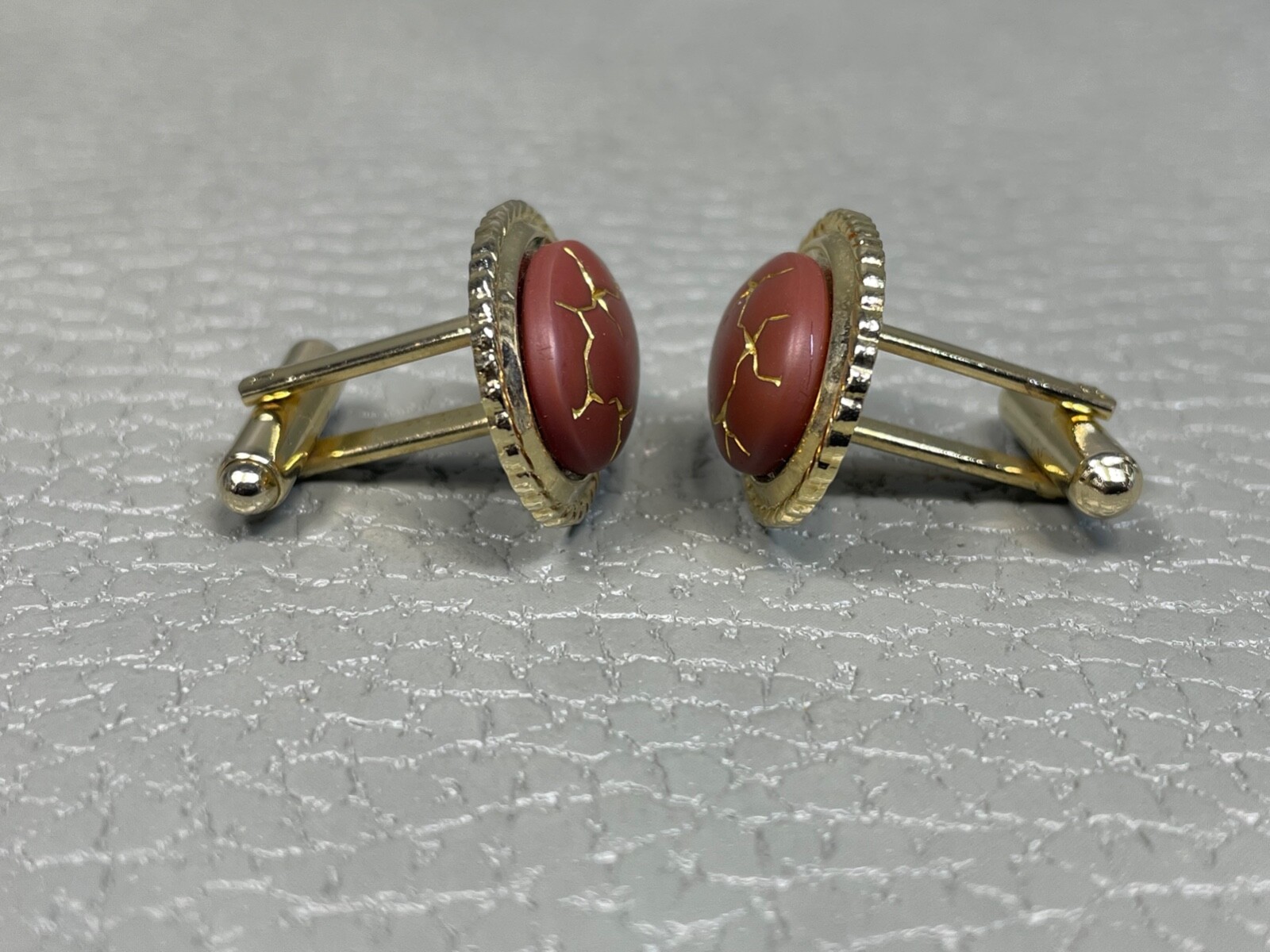 Vintage Gold Vein Copper Tone Agate Yellow Gold Plated Cuff Links