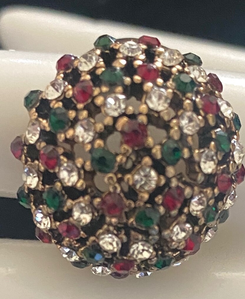 Ring Gold Tone Red Green Rhinestone Large statement Cocktail MCM Sz 9