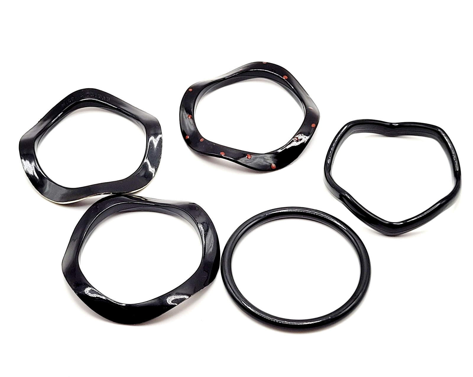 5 Black Color Different Shape Size Bangle Bracelet Retro Style Vintage 1980s