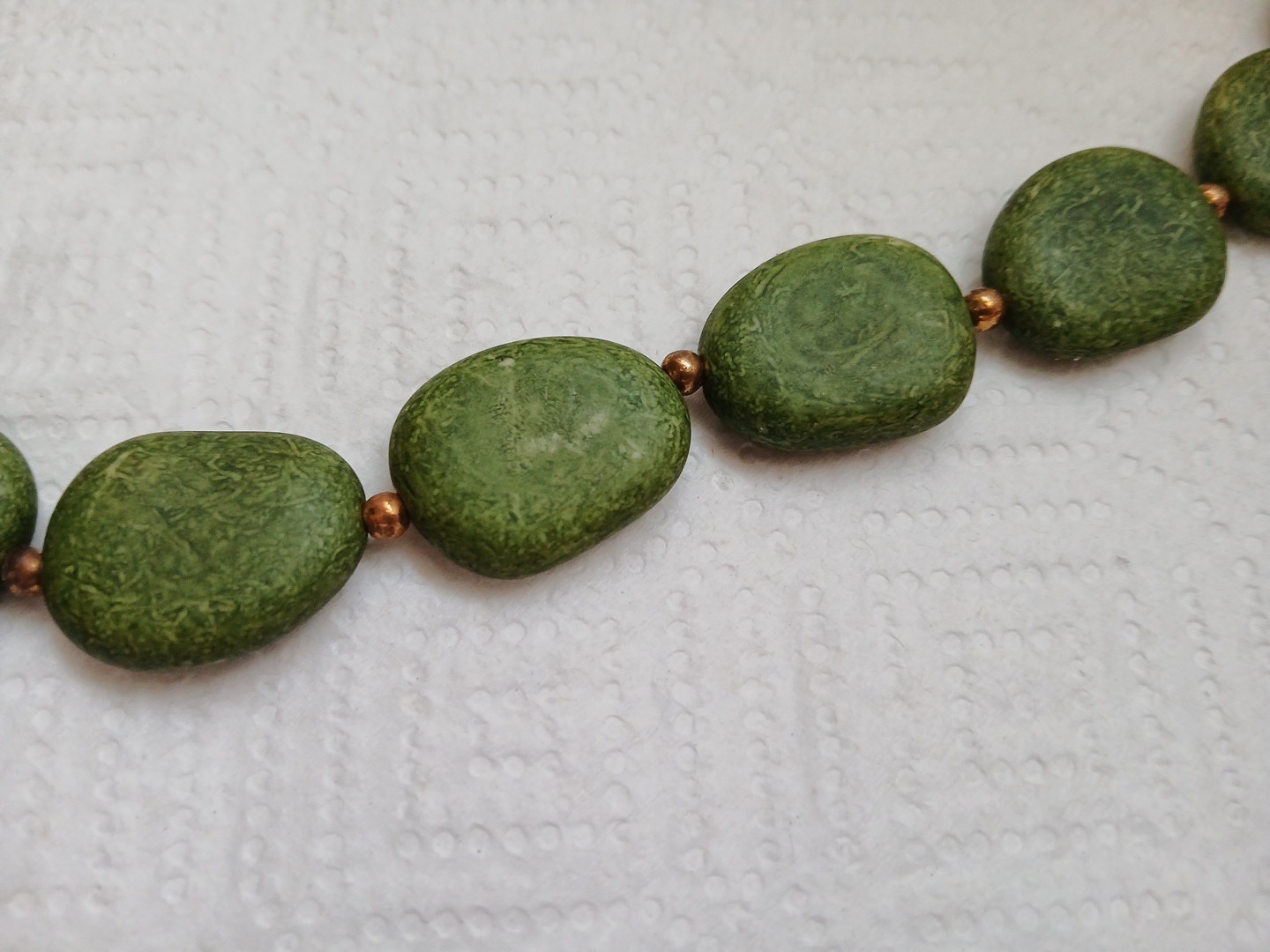 Vtg Retro/Mid Century Style Genuine Green Lucite 24″ Necklace Made In Hong Kong