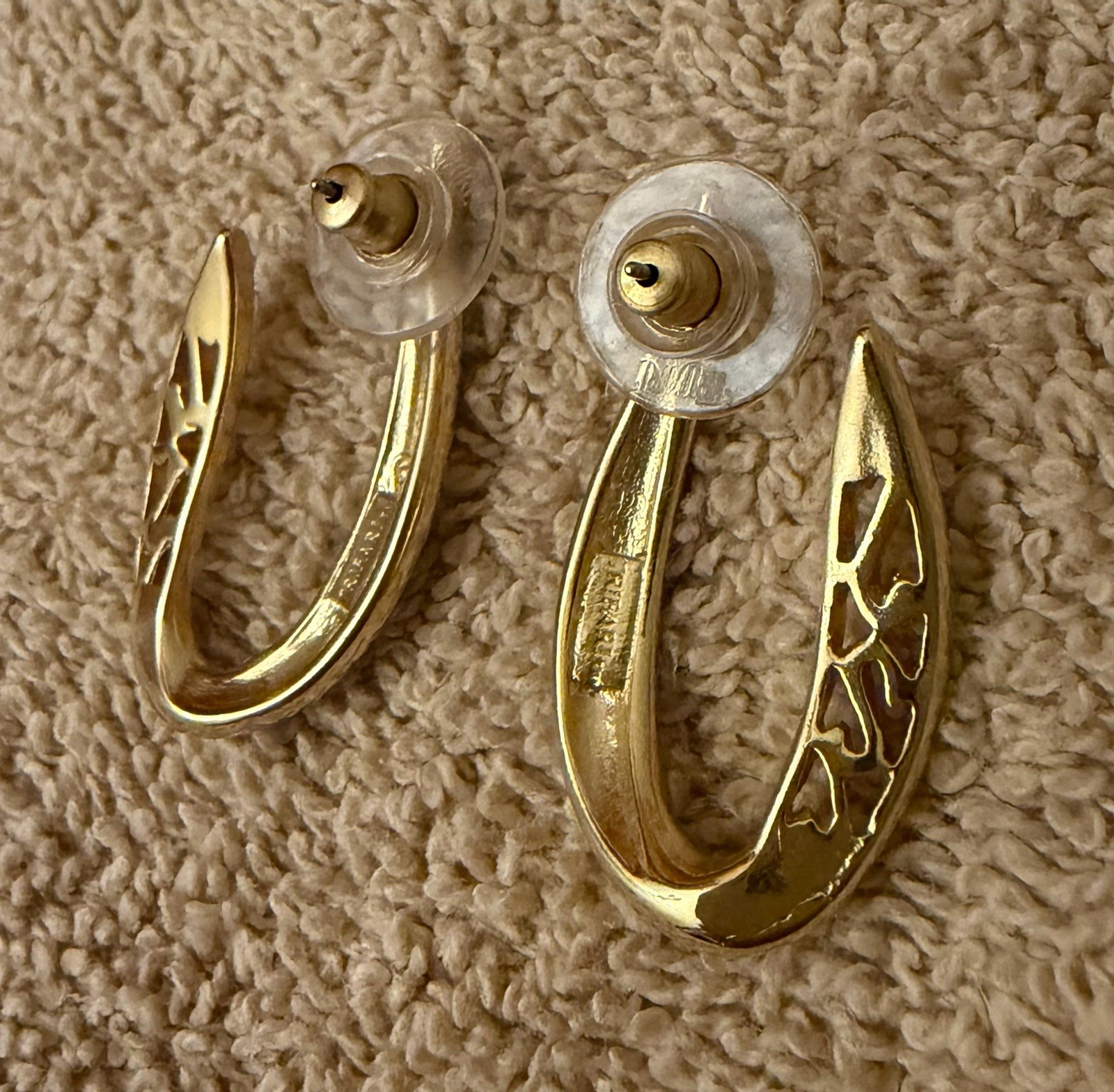 Vintage Trifari Filigree Brooch Pin + Stud Earrings (3pc Matching Set, Signed)